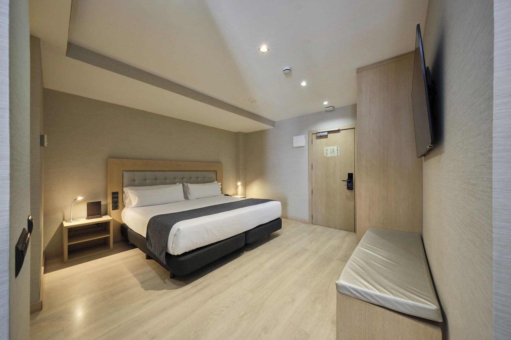 Junior Suite King Size Bed