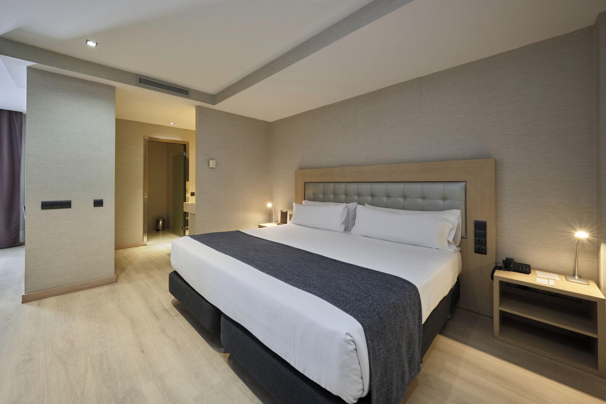 Junior Suite King Size Bed