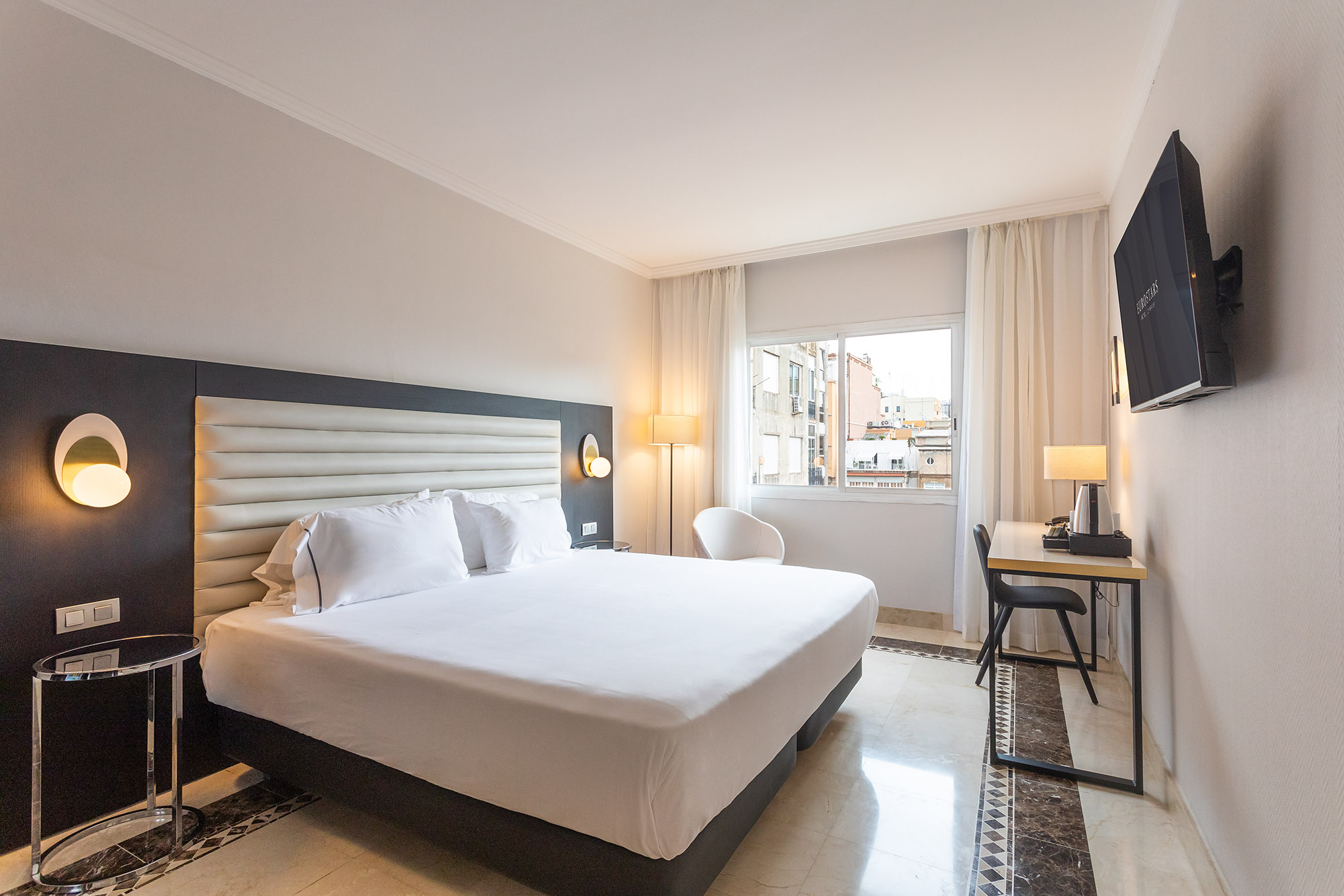 Double or Twin Standard