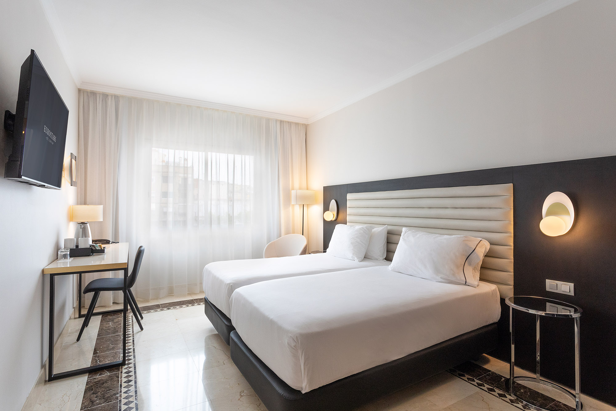 Double or Twin Standard