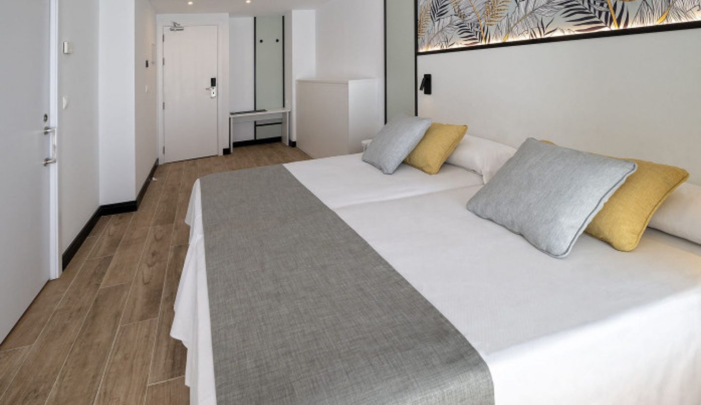 Family Room Capacity 4