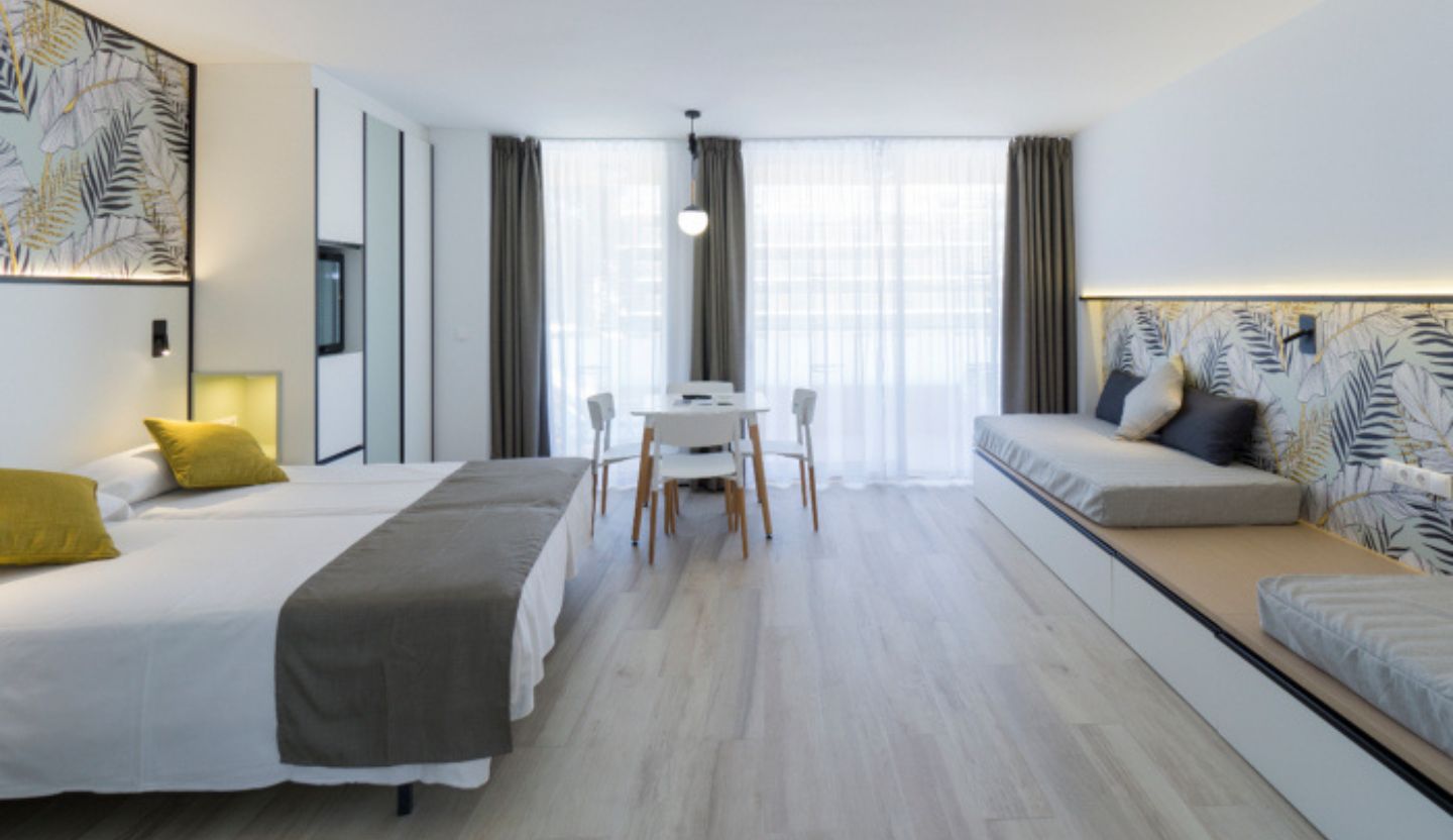 Family Room Capacity 4