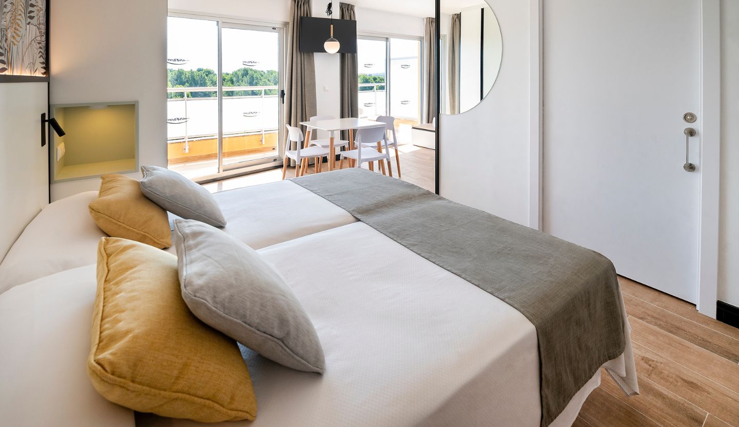 Family Room Capacity 4