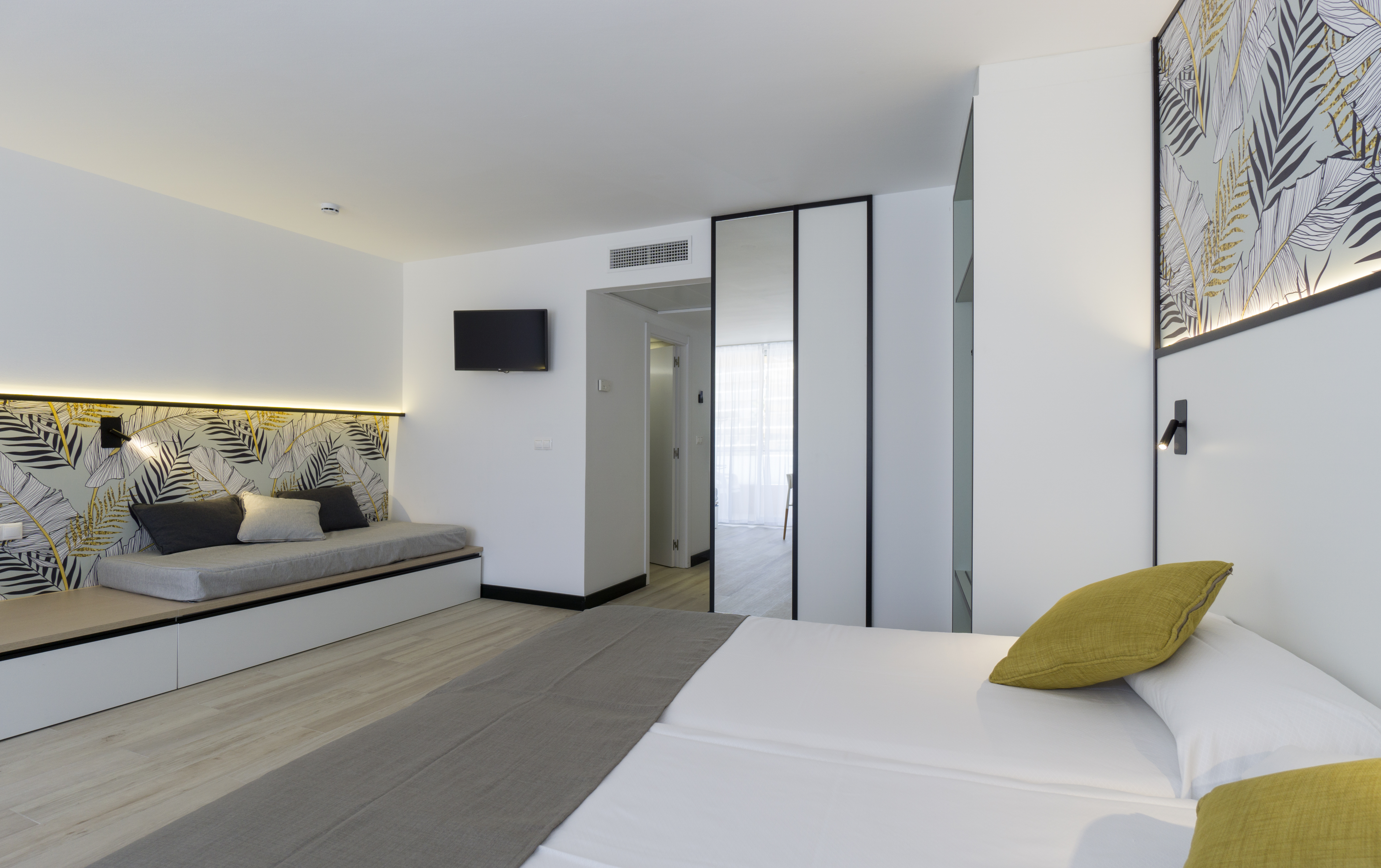 Family Room Superior