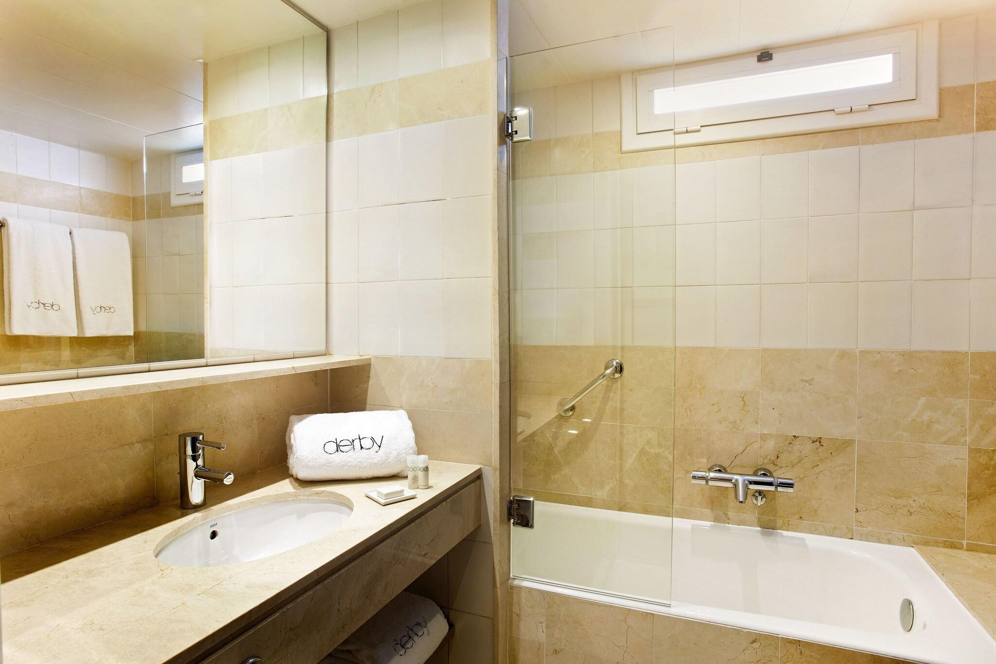 Family Room with Double Bed