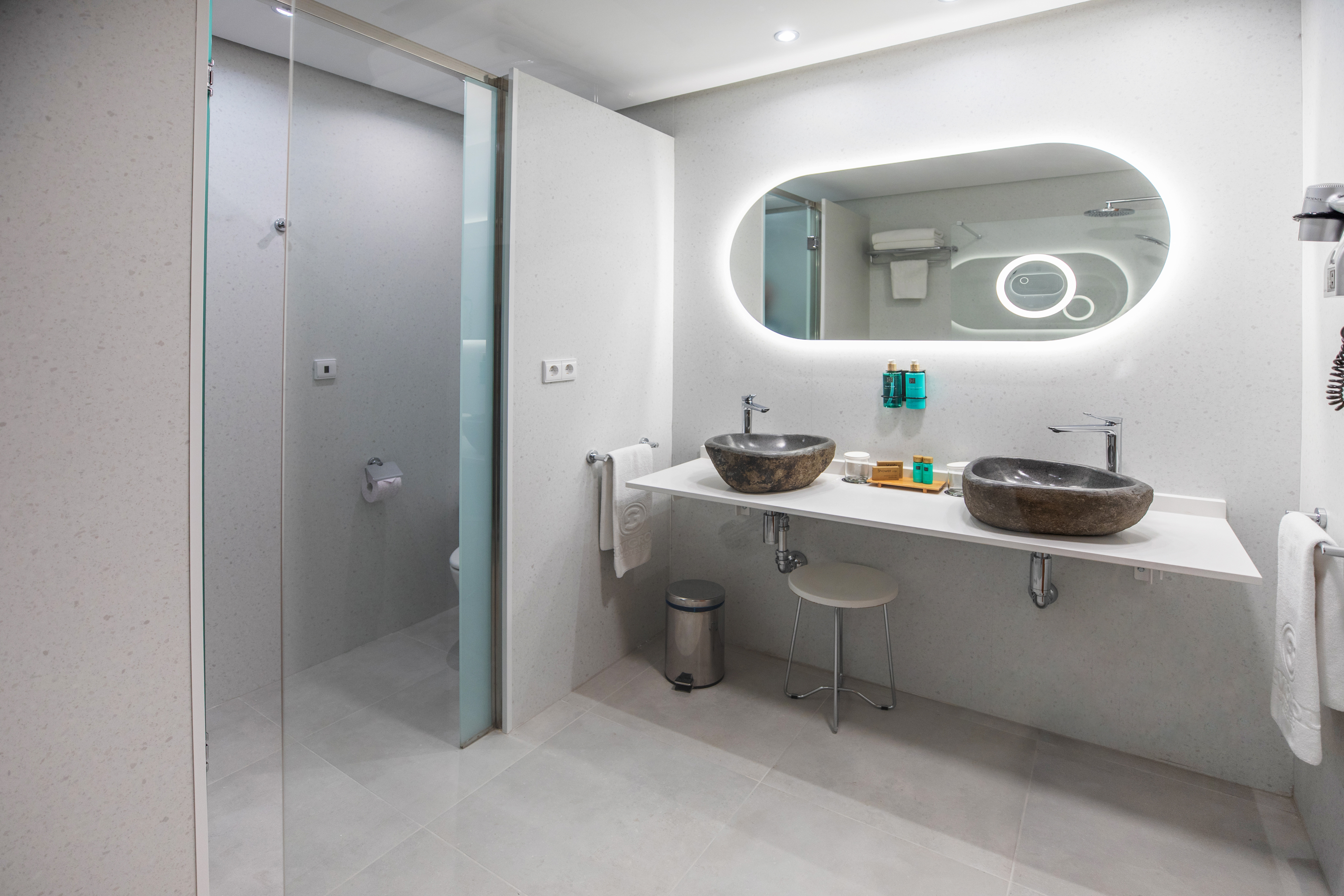 Double or Twin Capacity 3