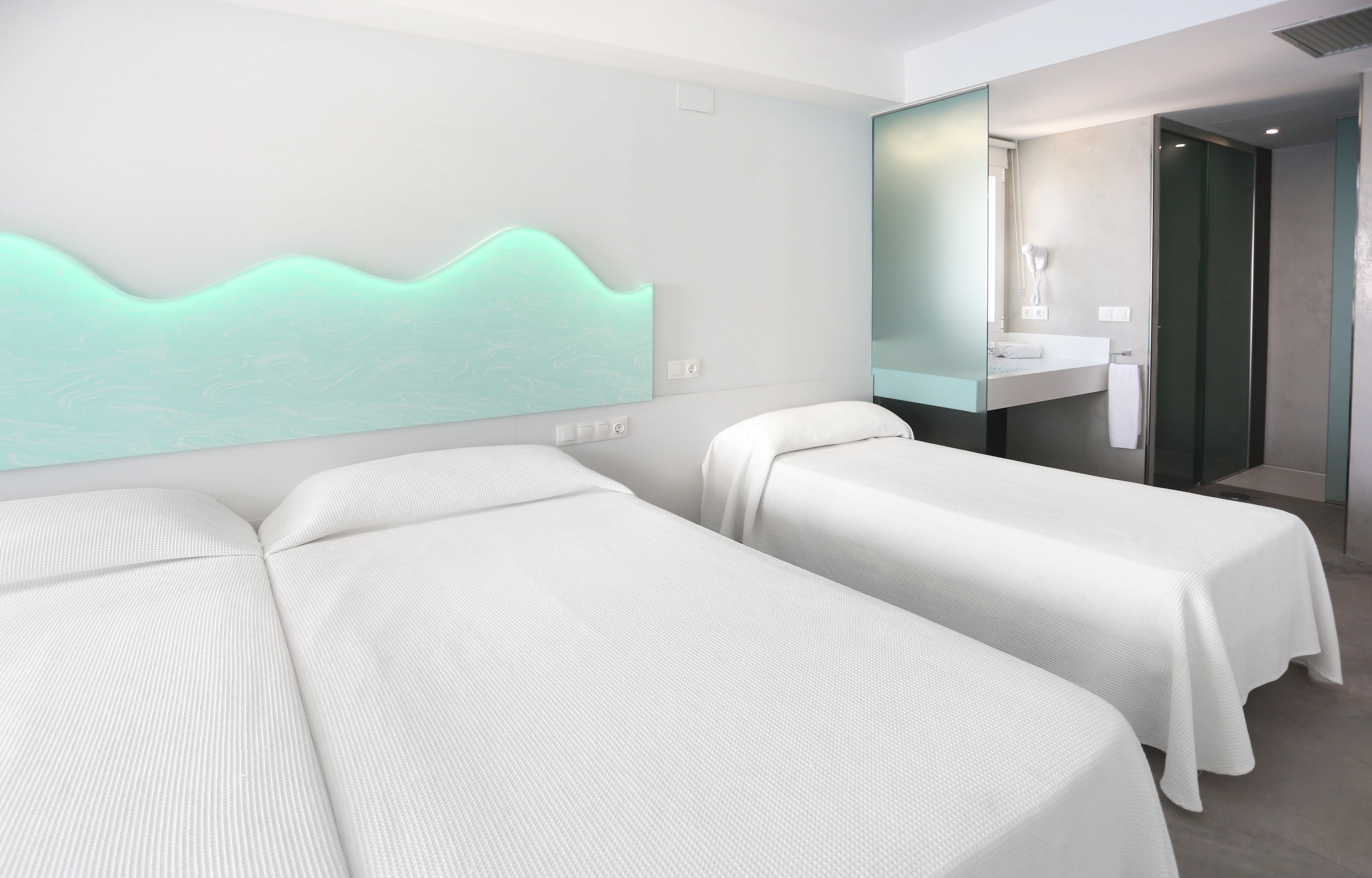 Double or Twin Capacity 3