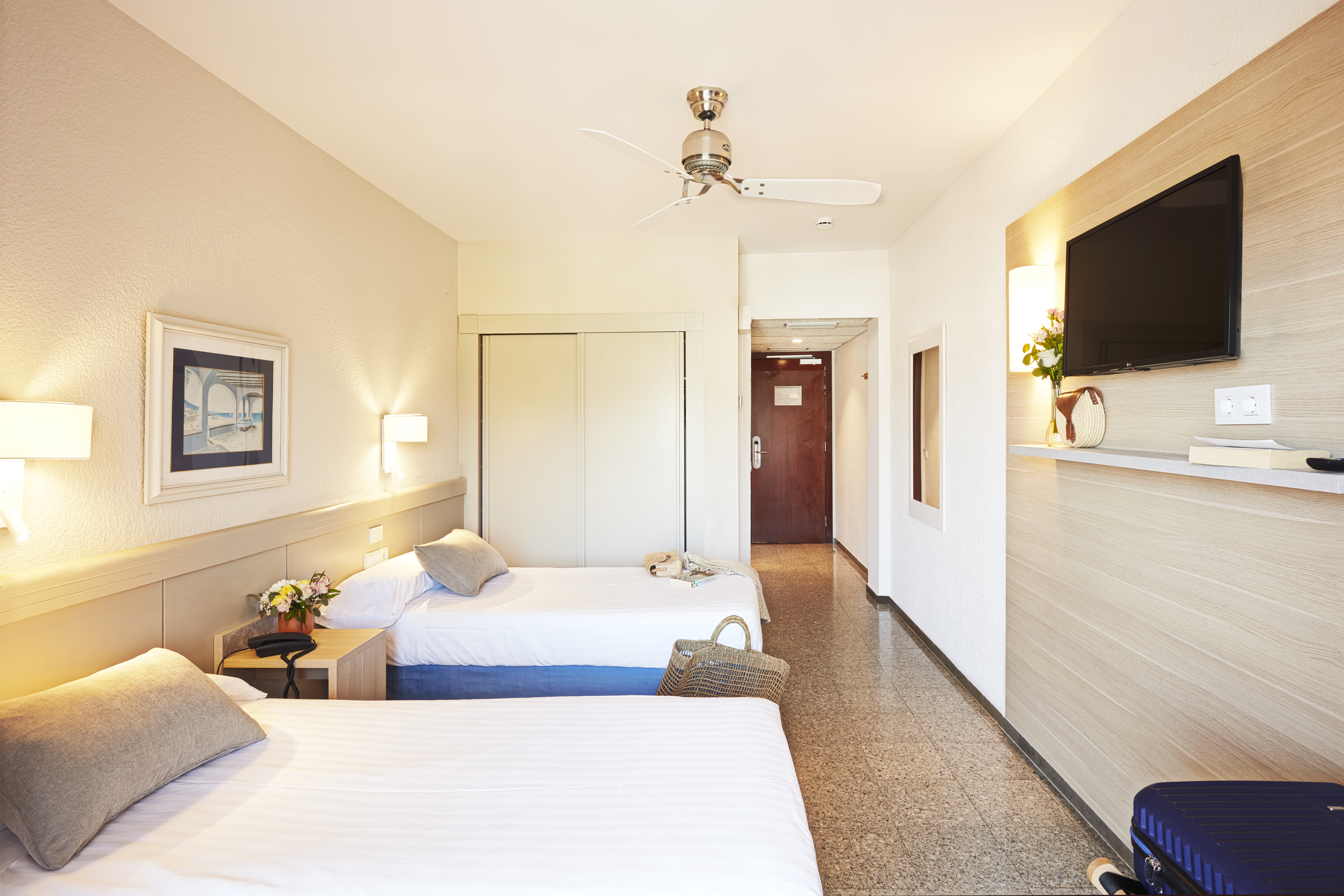 Double or Twin Capacity 2