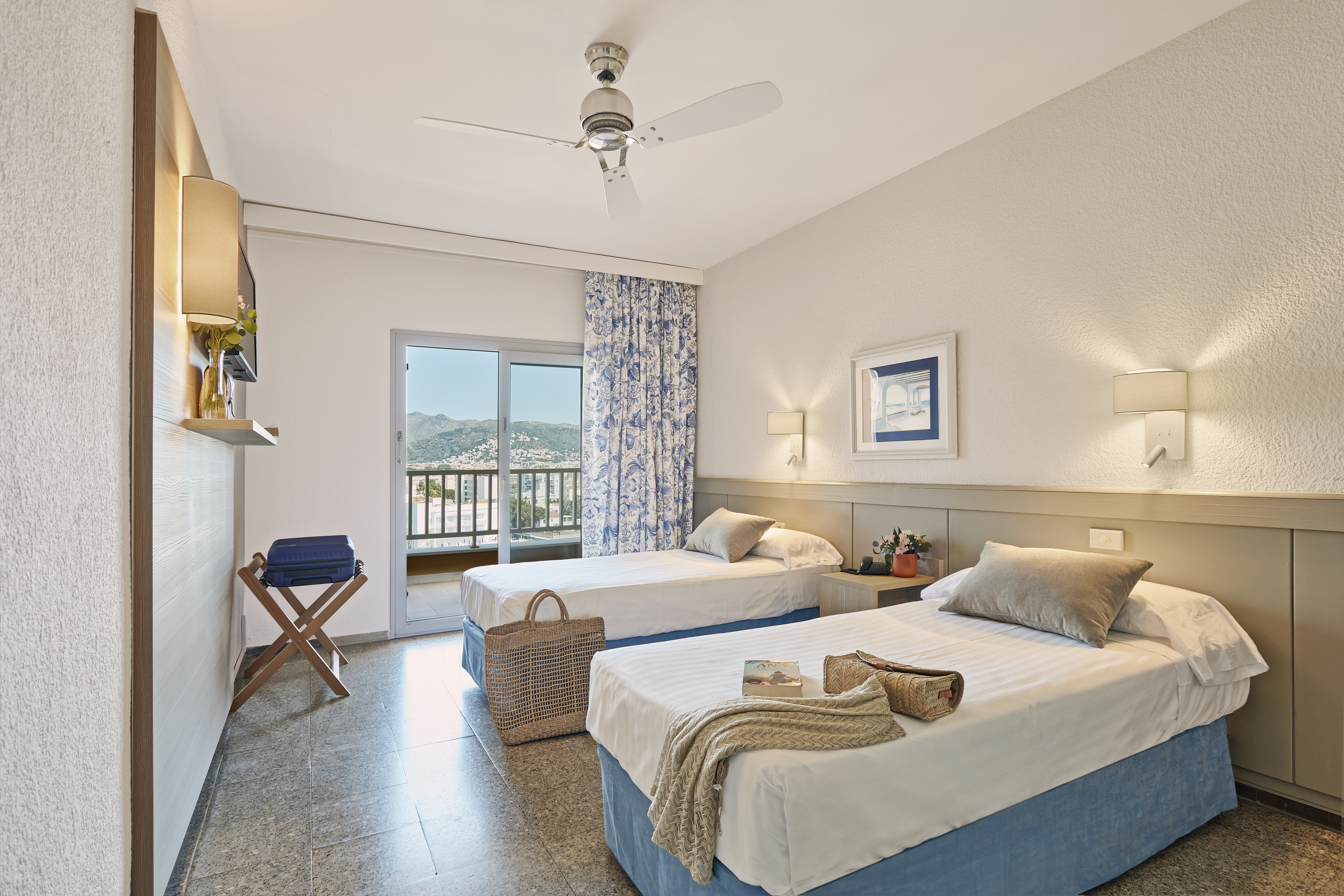 Double or Twin Capacity 1