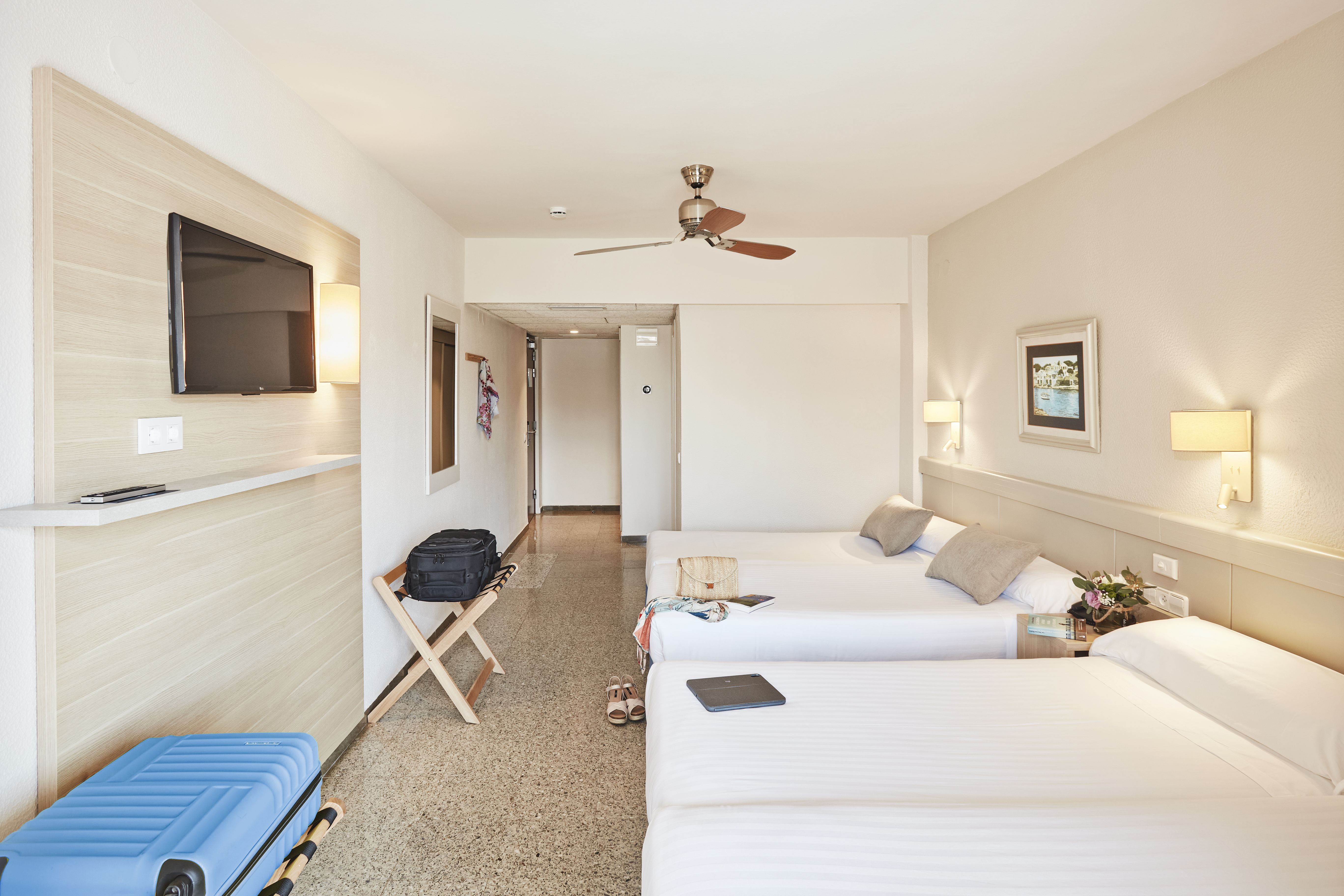 Double or Twin Capacity 6