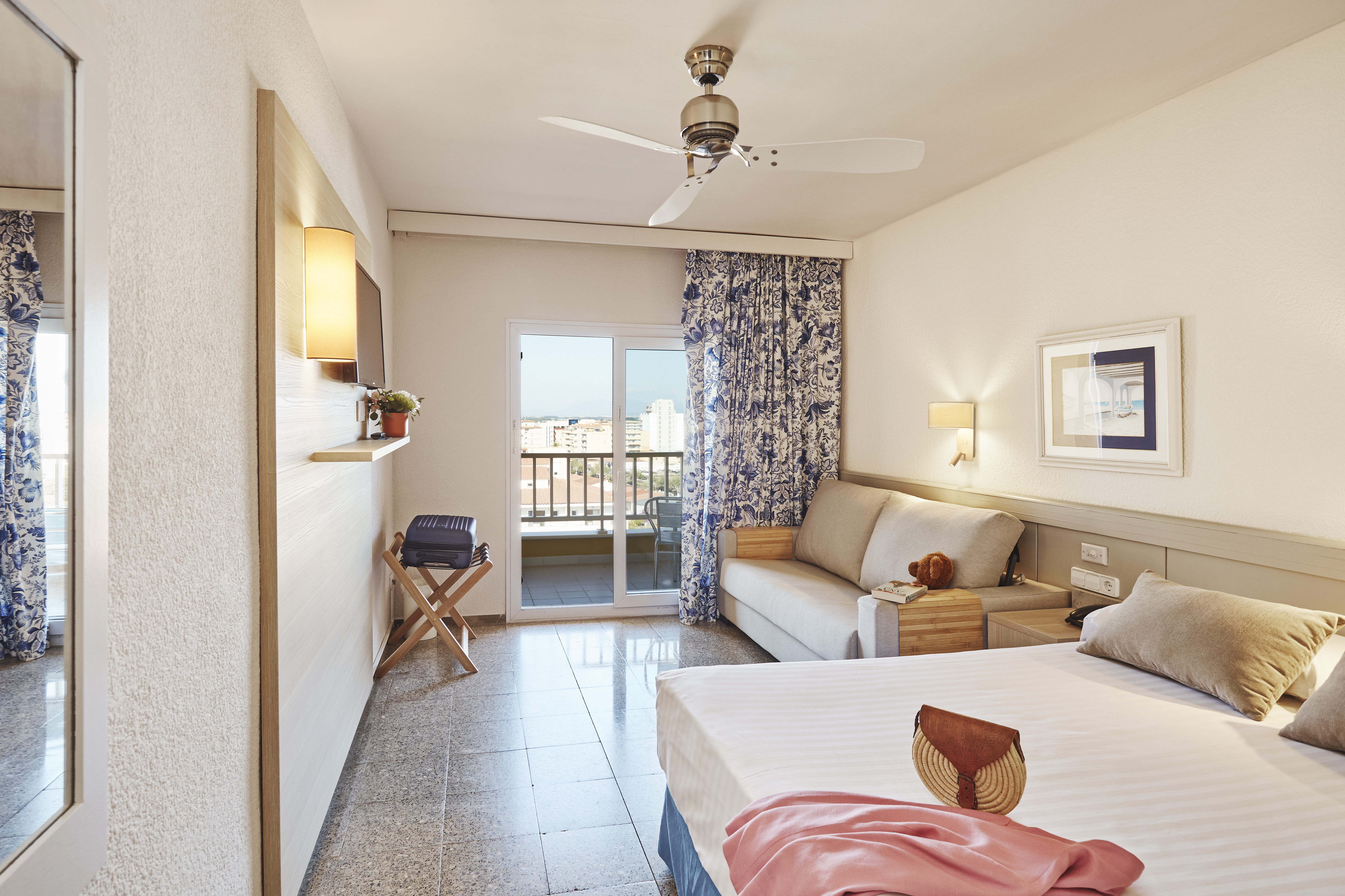 Double or Twin Capacity 3