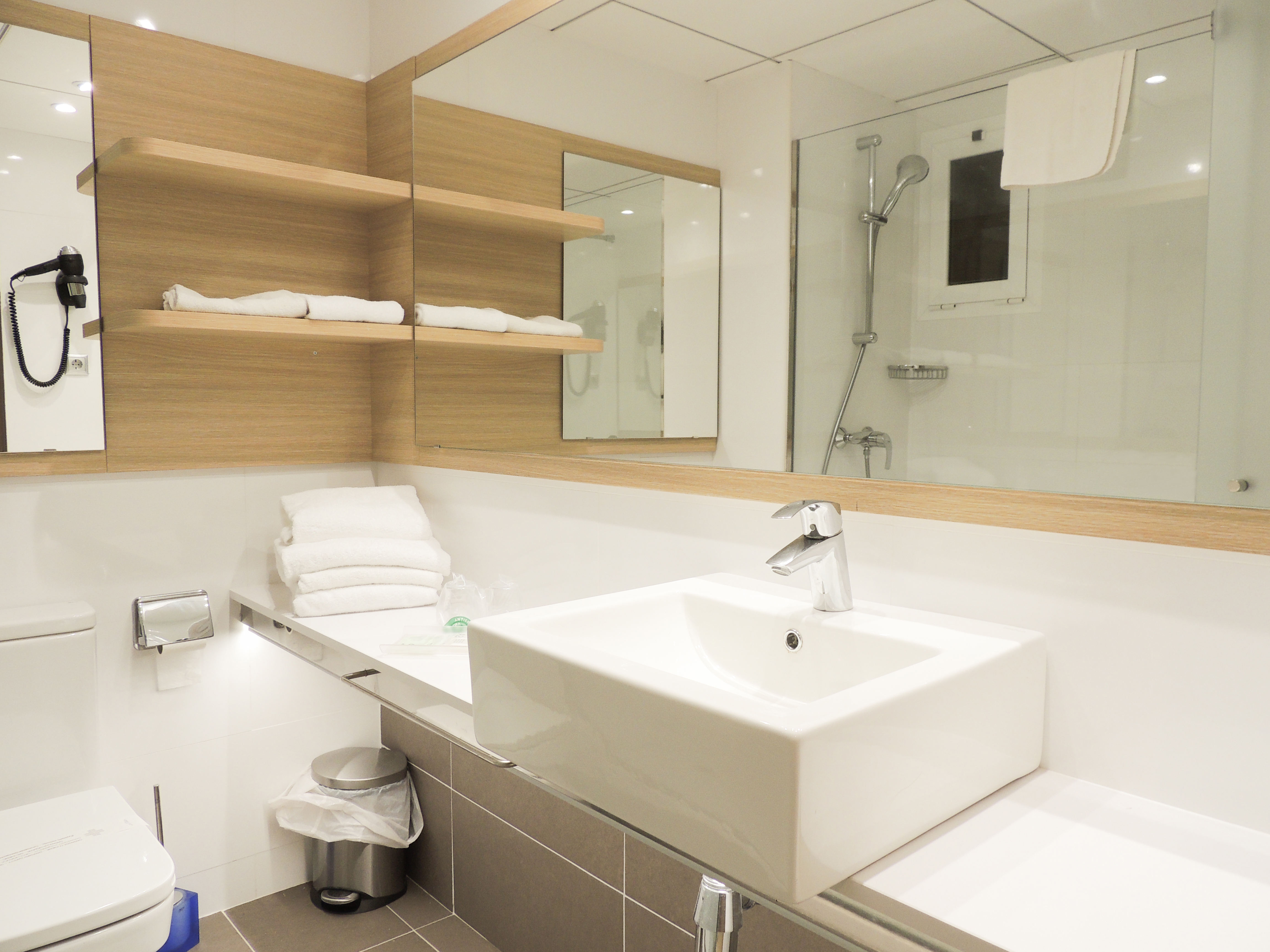 Double or Twin Capacity 3