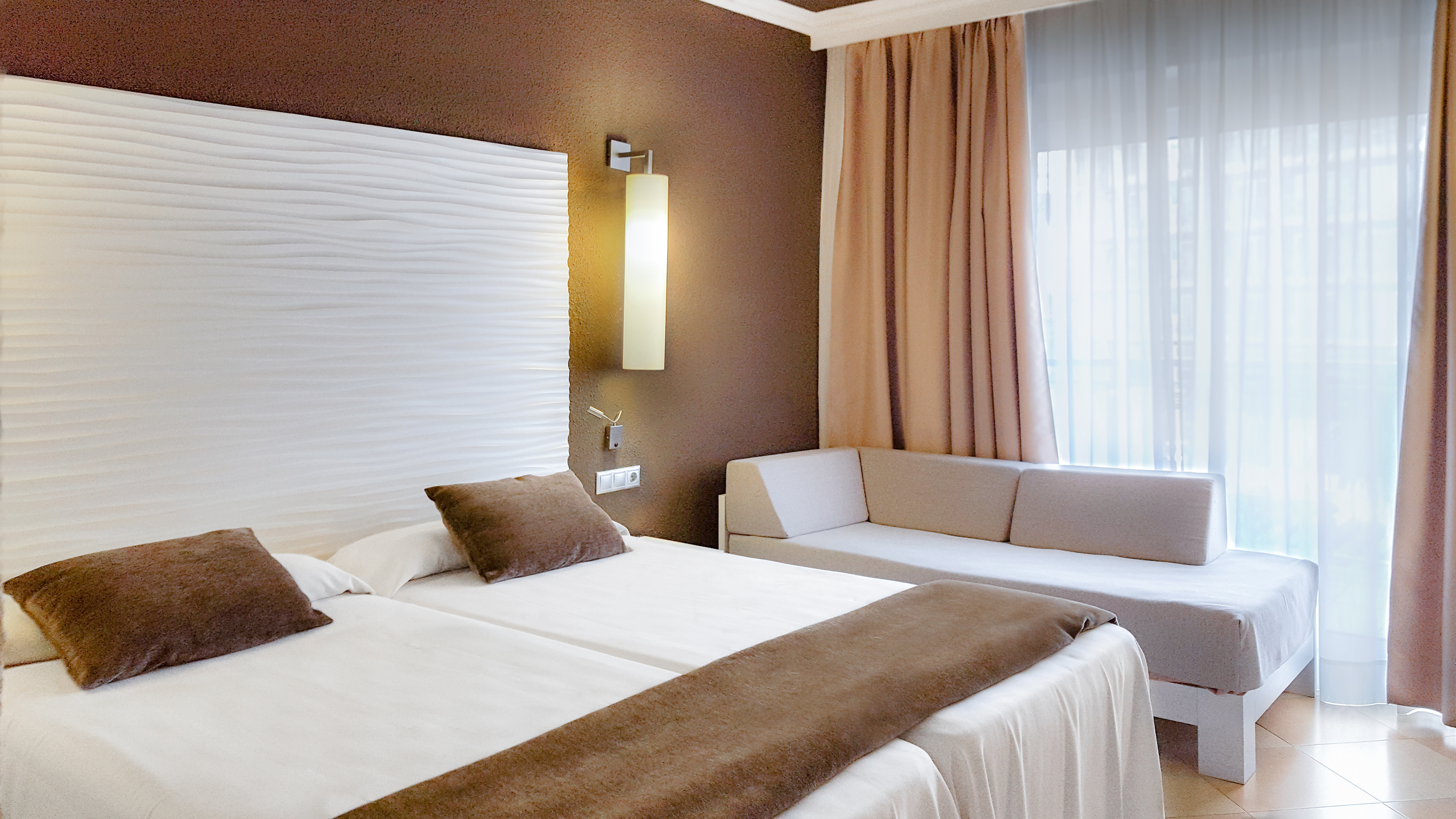 Double or Twin Capacity 3