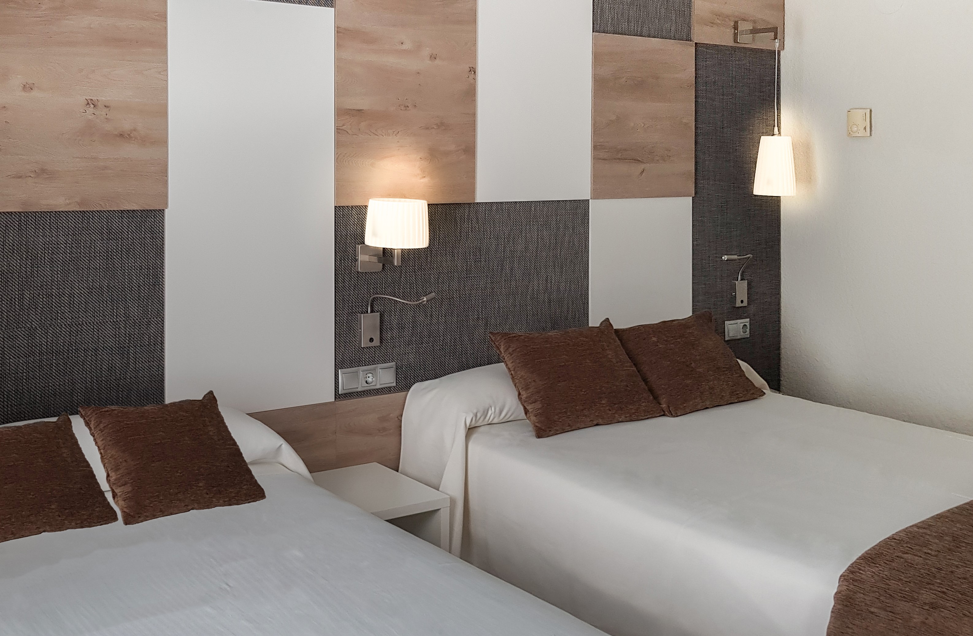 Double or Twin Standard