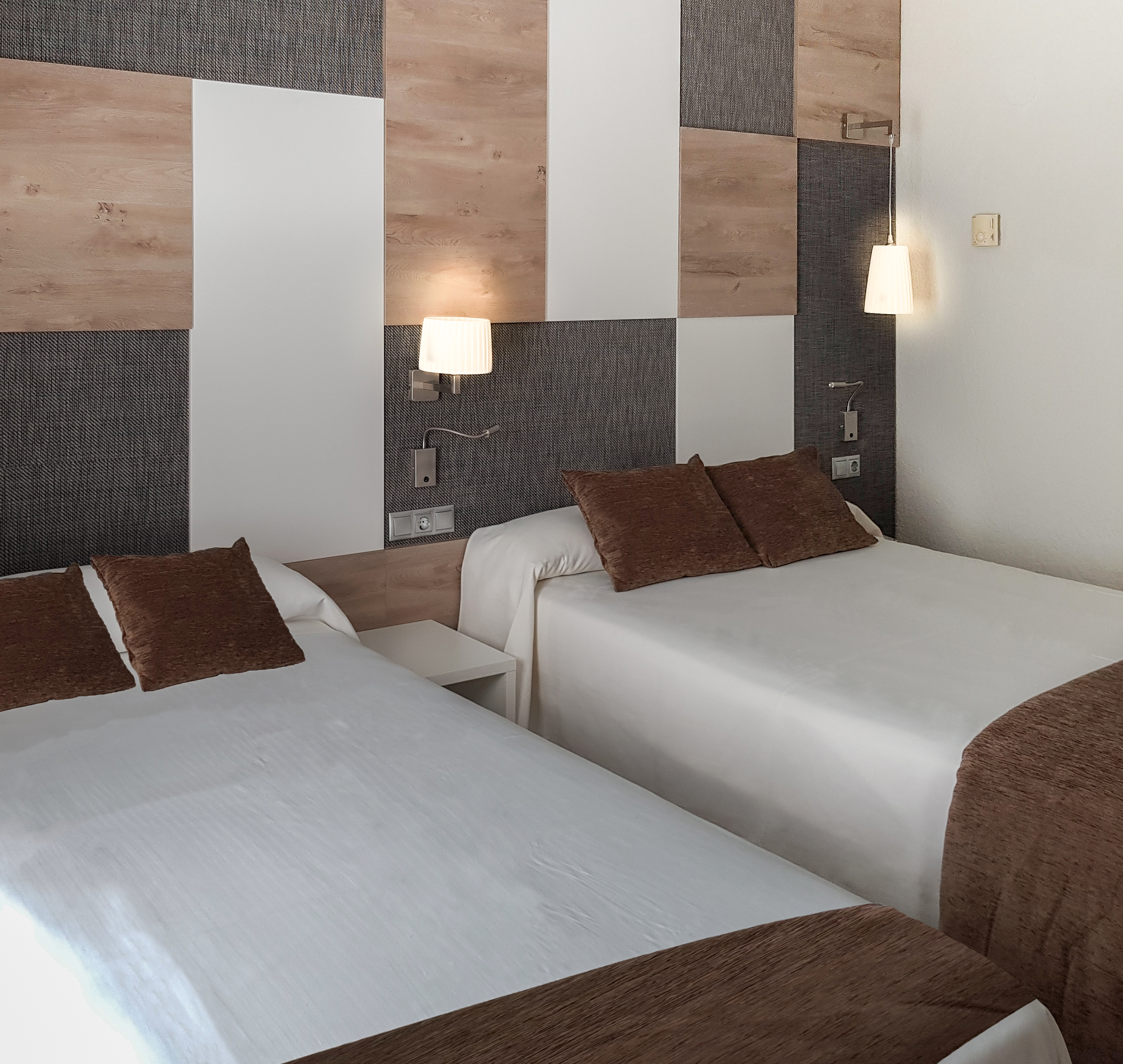 Double or Twin Standard