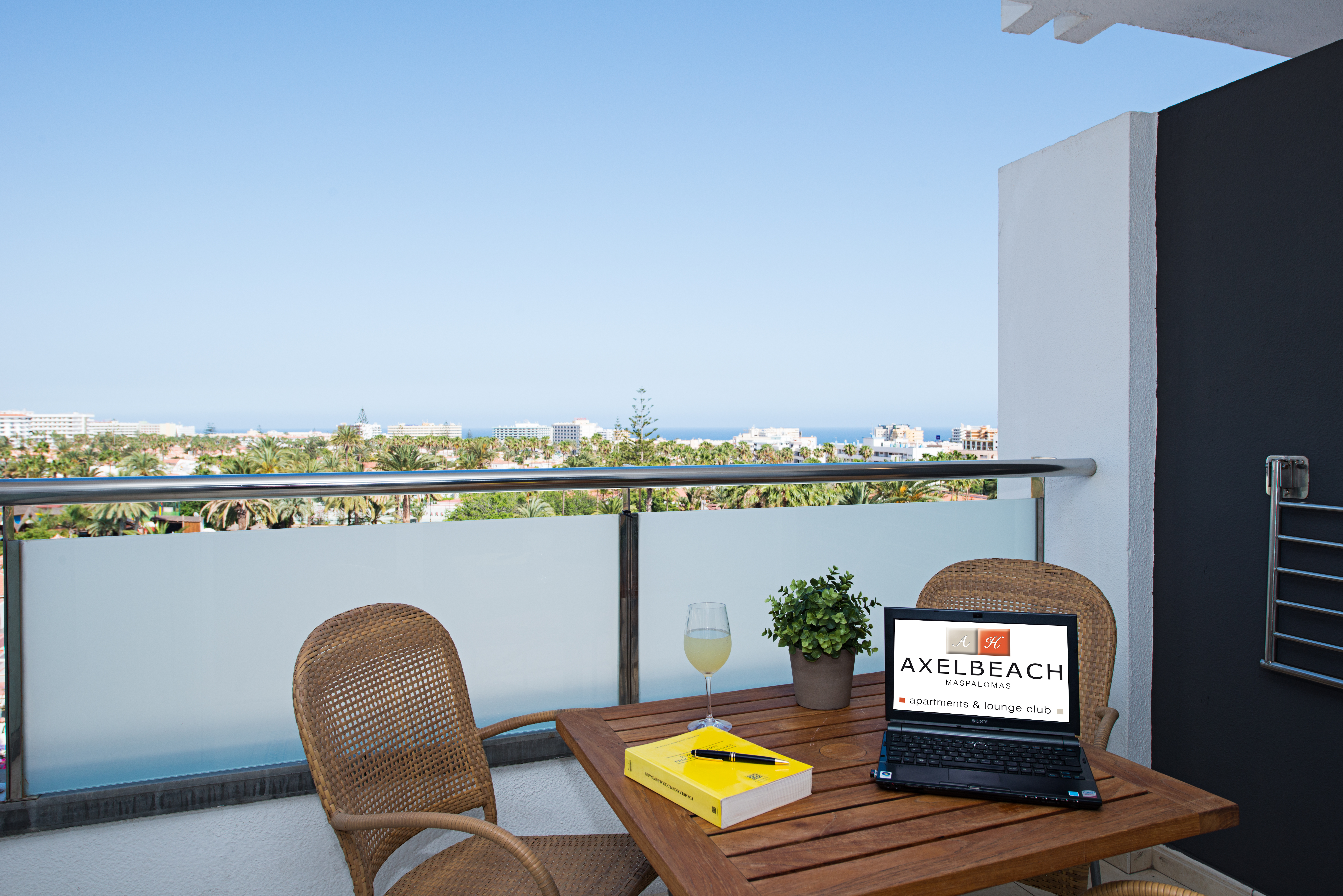 Apartment Pool View One Bedroom