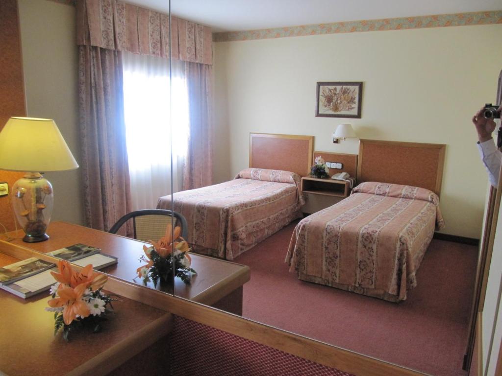 Double or Twin Standard