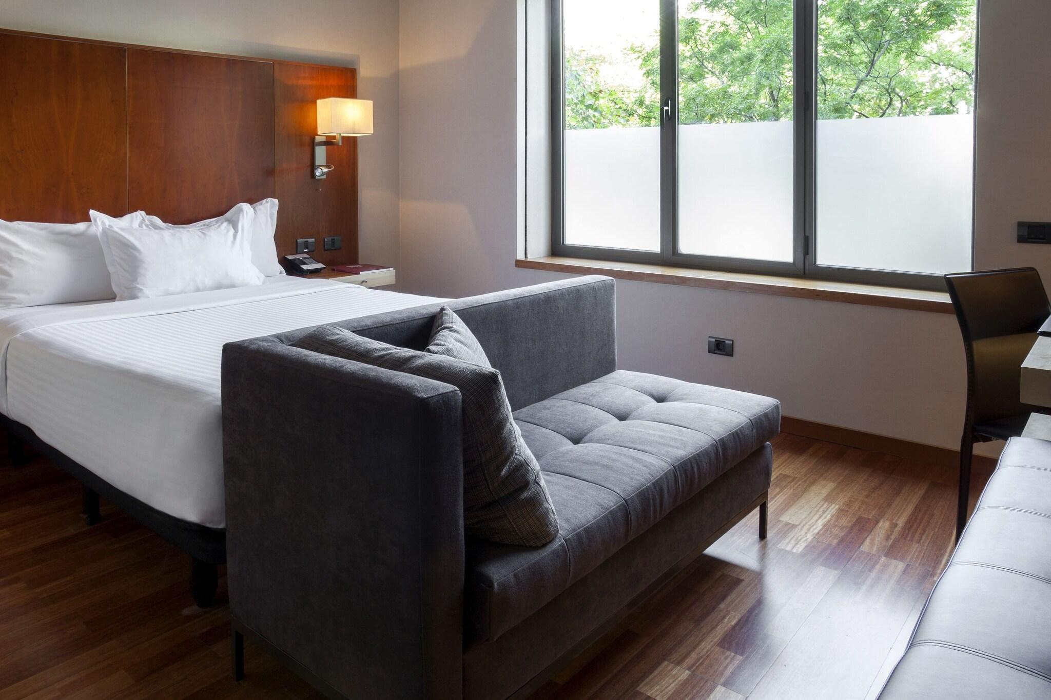 Double Queen Size Bed