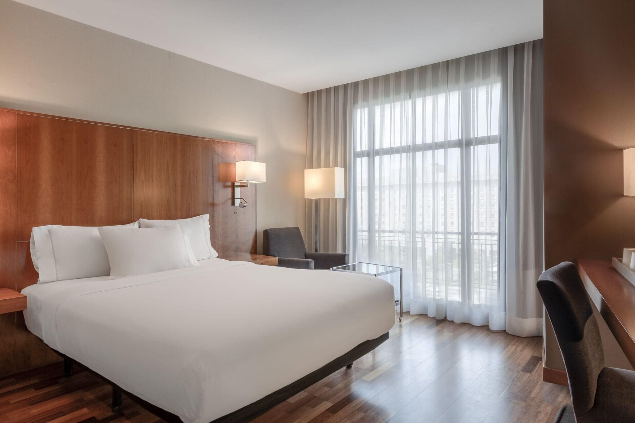 Double Queen Size Bed