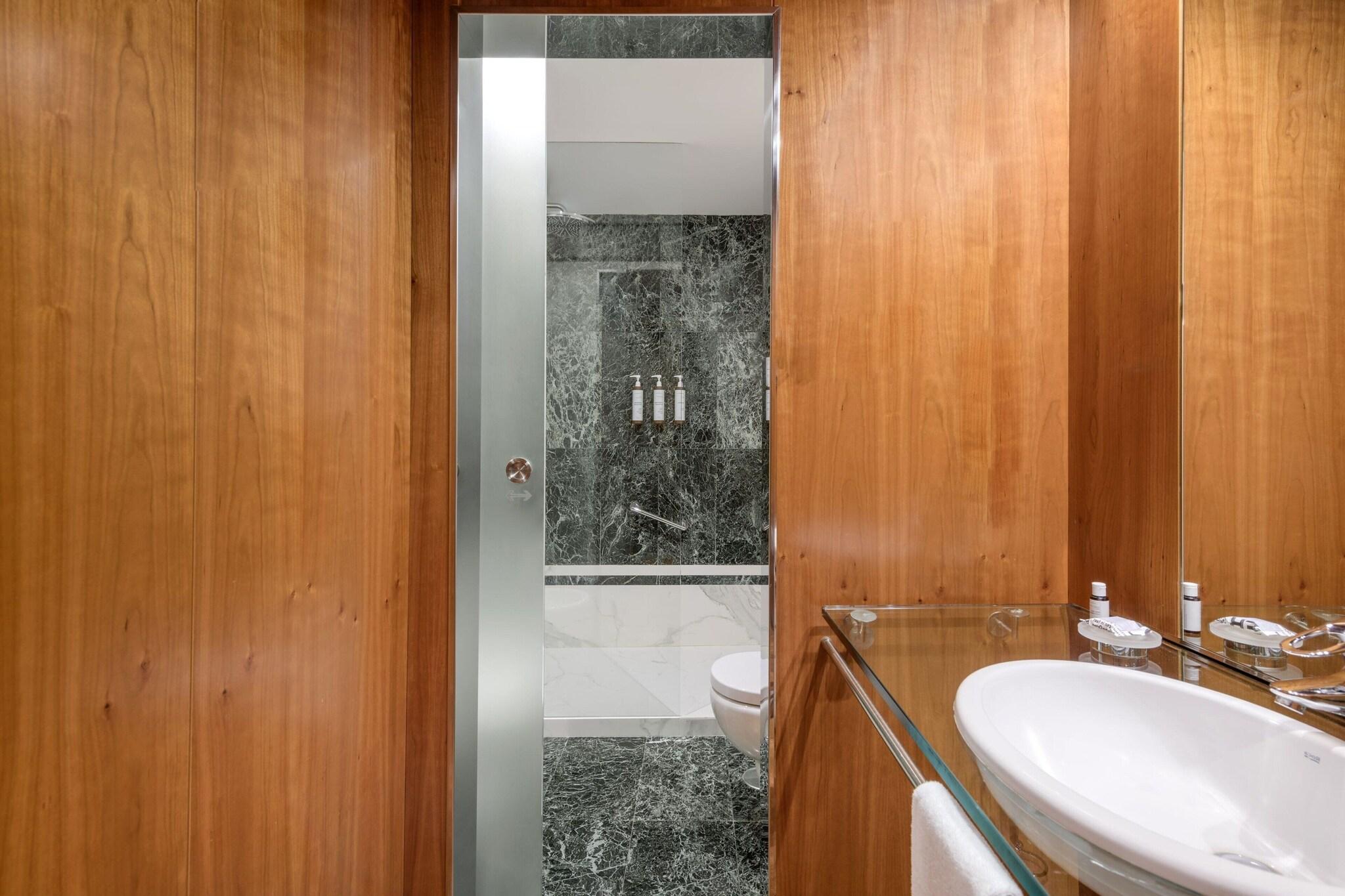 Double Queen Size Bed