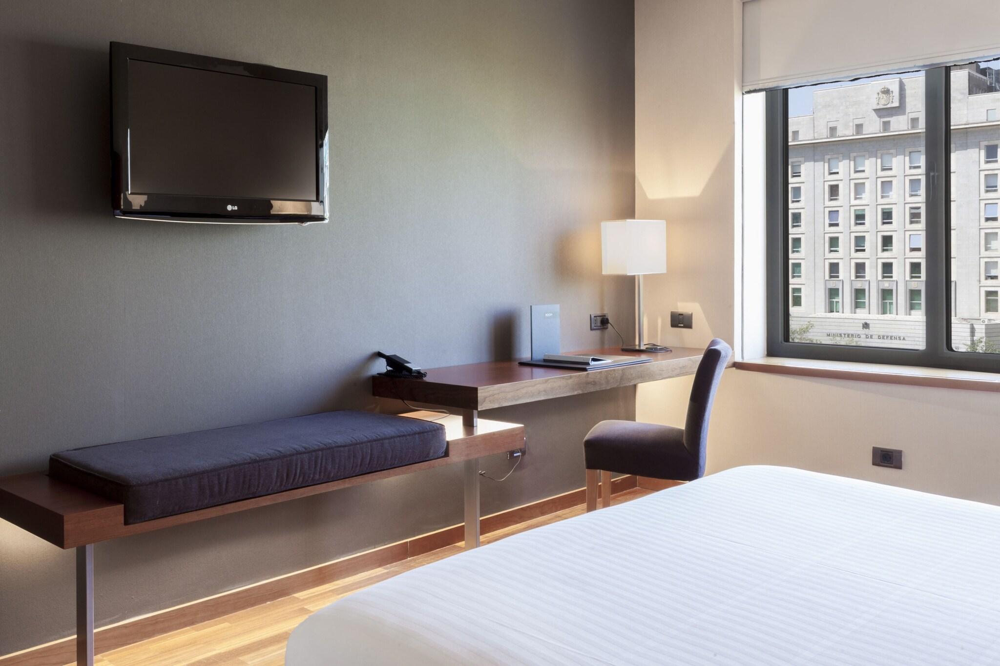 Double Queen Size Bed