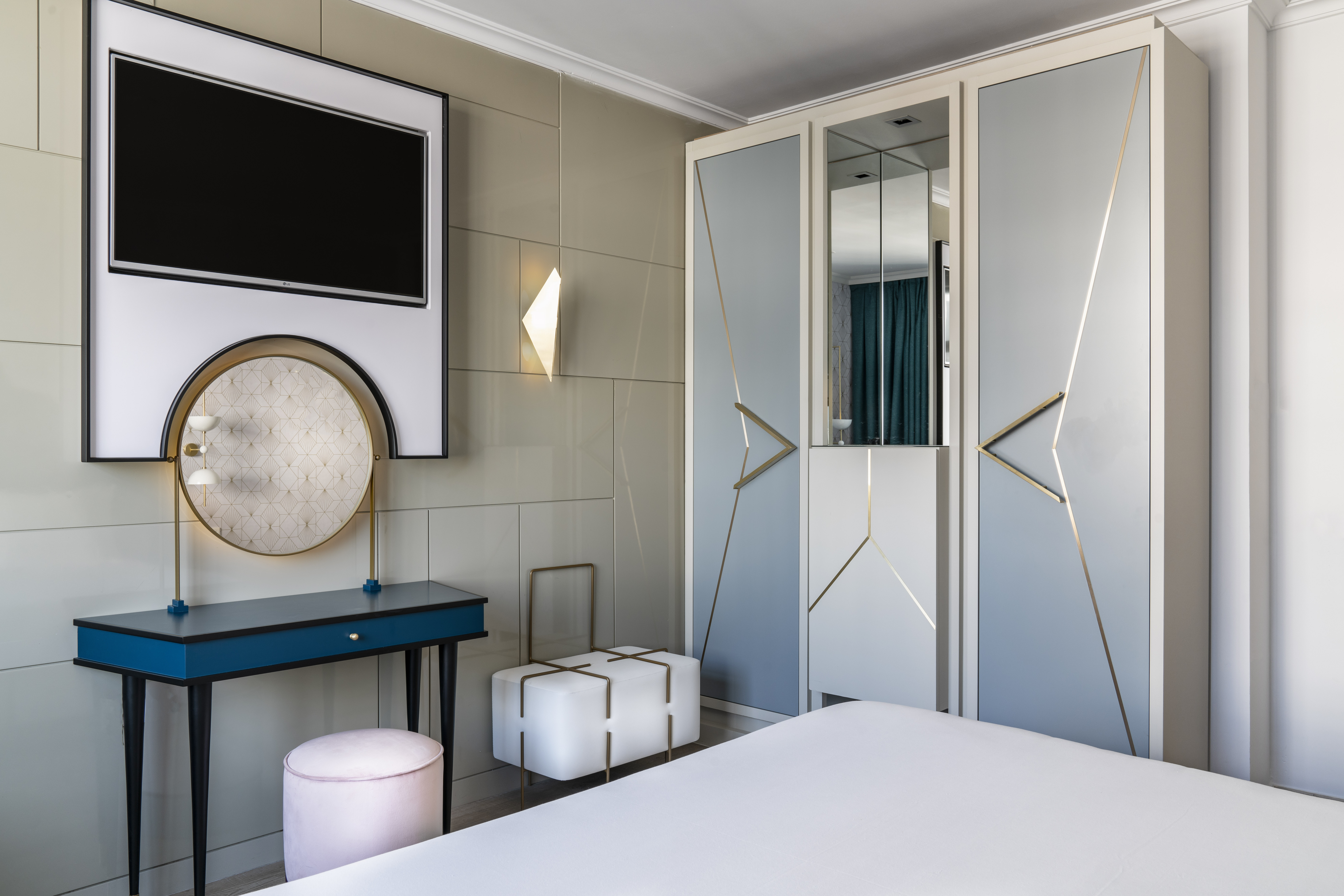 Double Single with Views