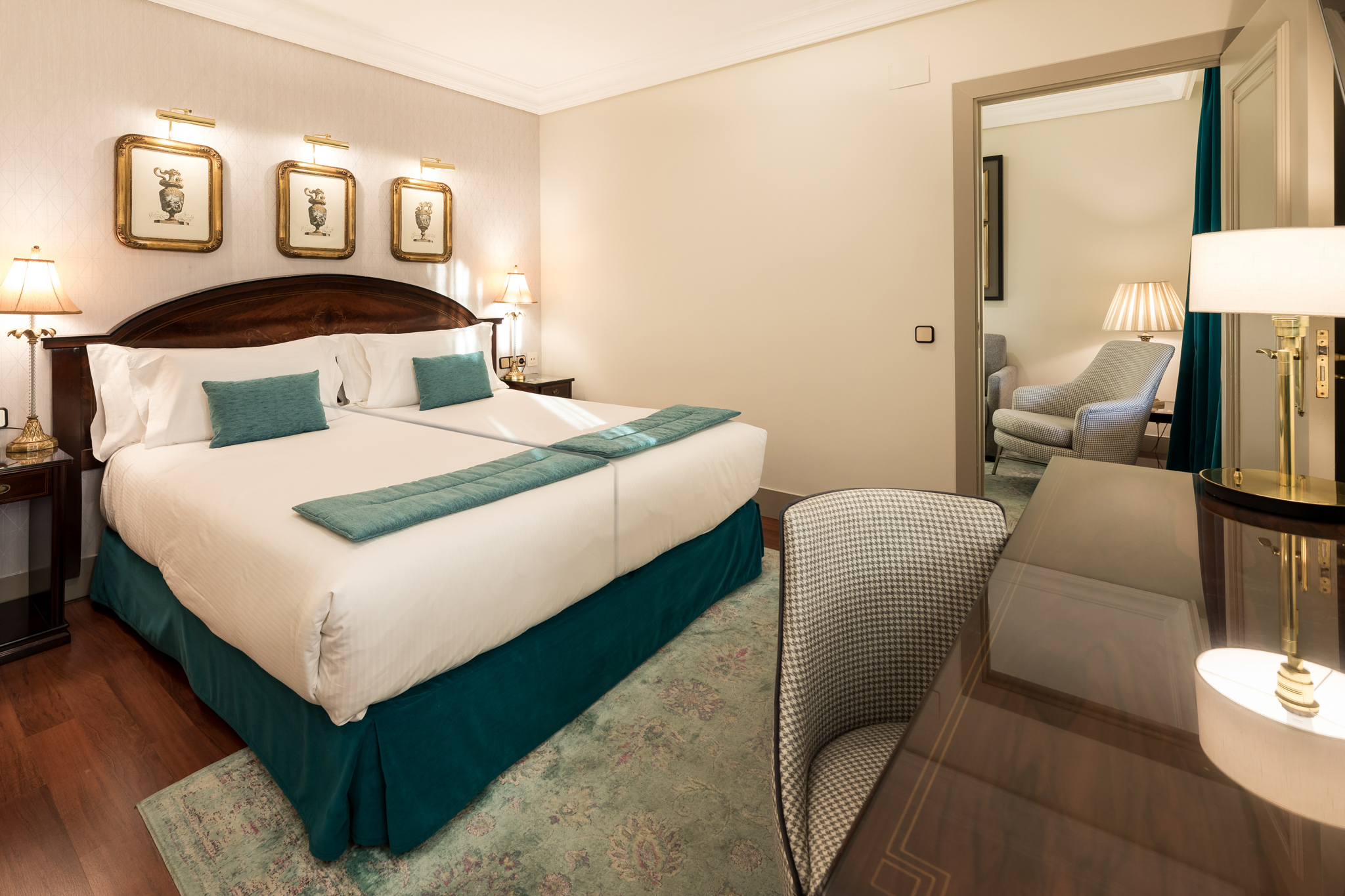 Double Single Superior