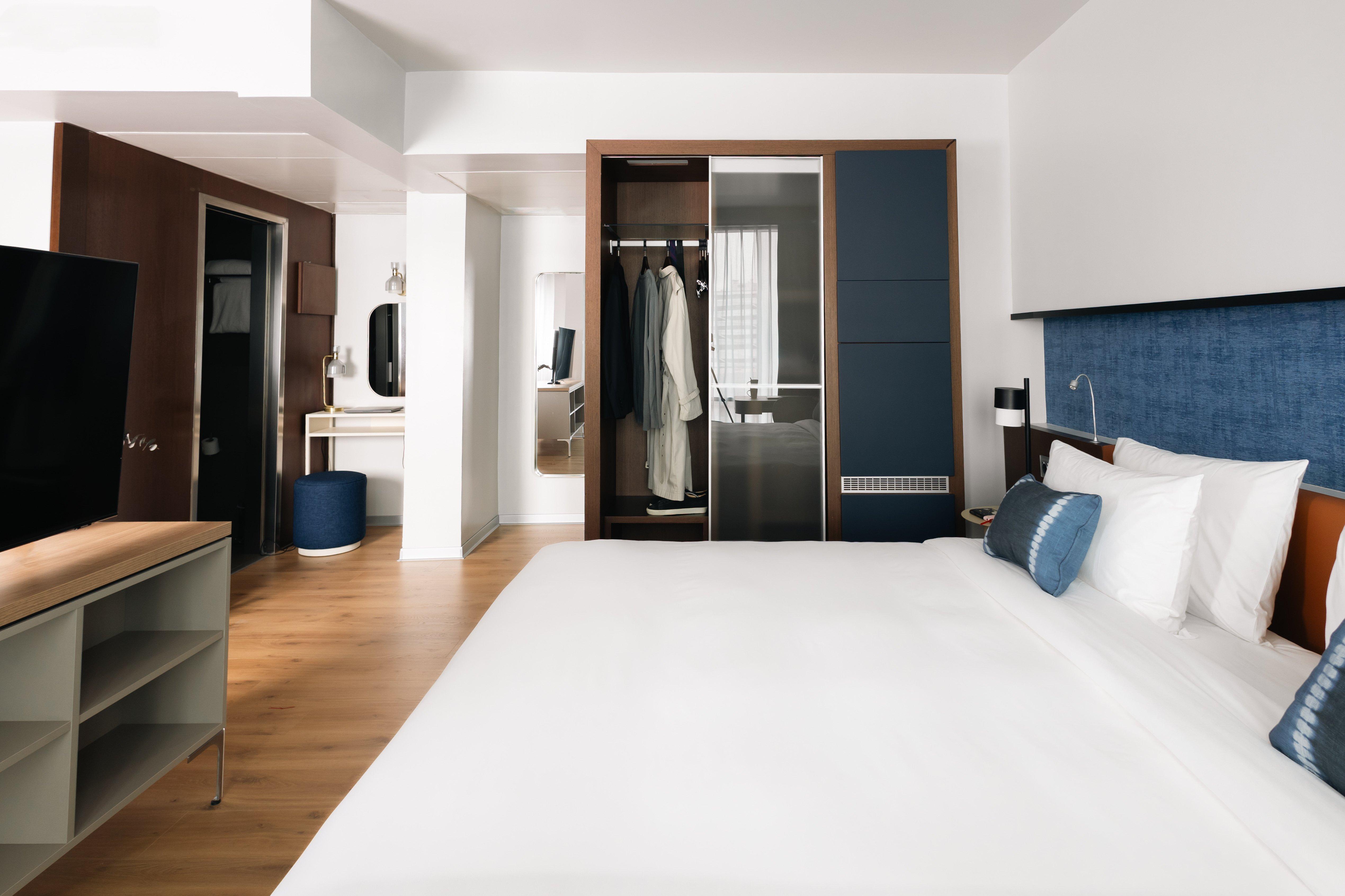 Junior Suite King Size Bed