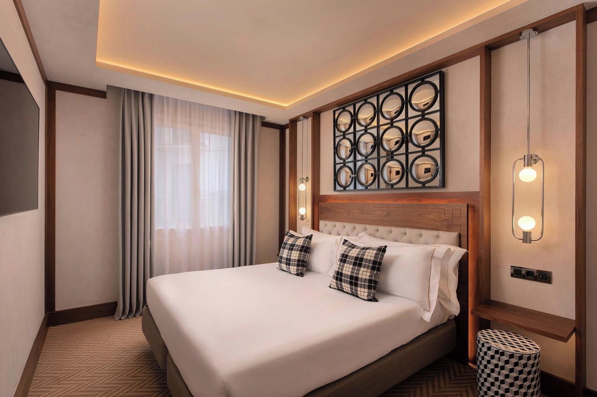 Double King Size Bed