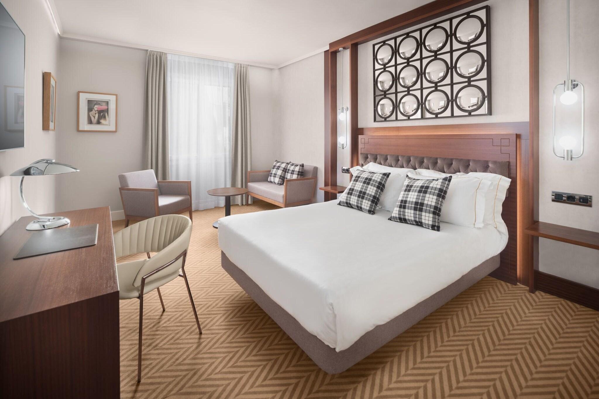 Double King Size Bed