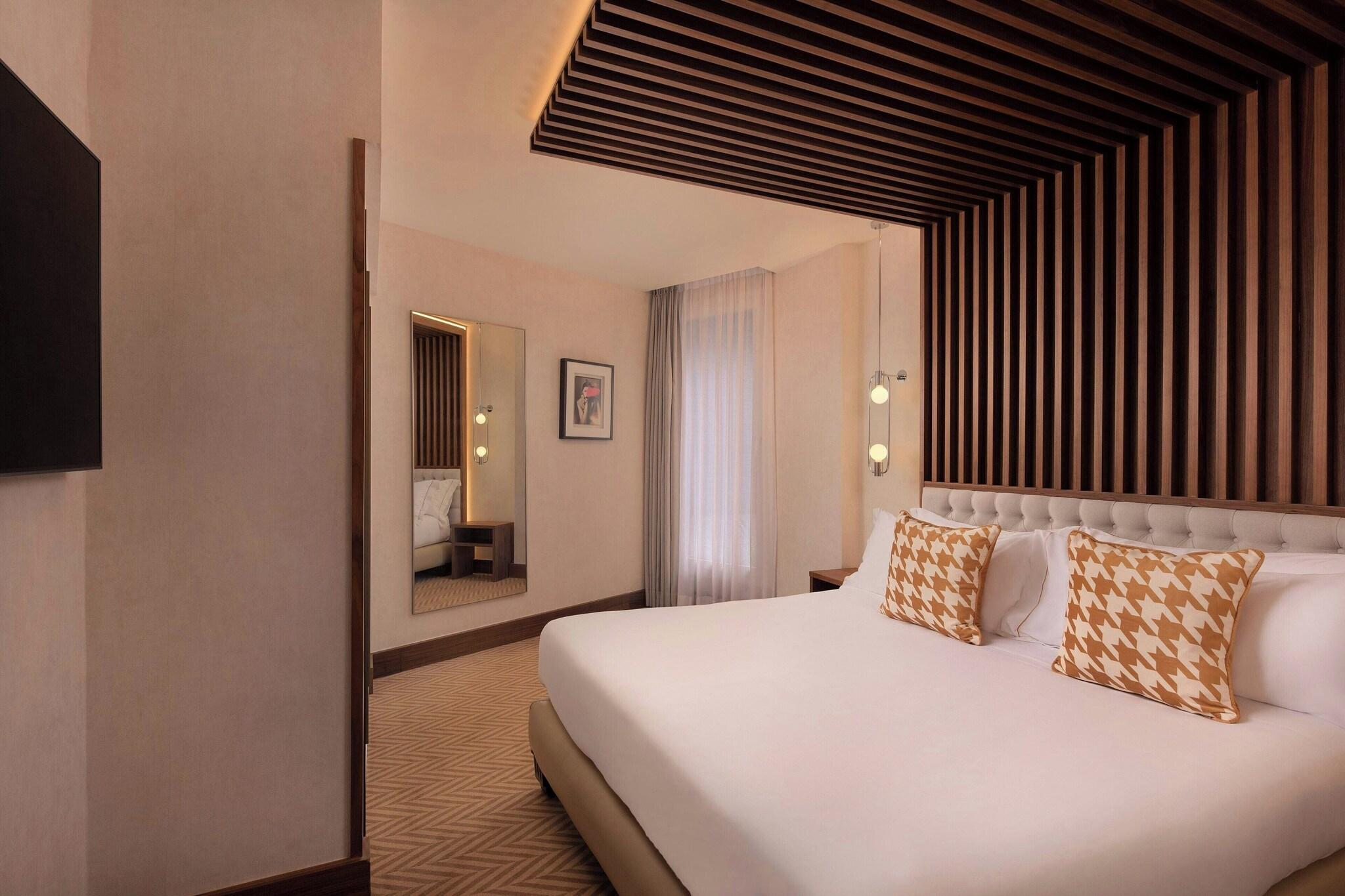 Double King Size Bed