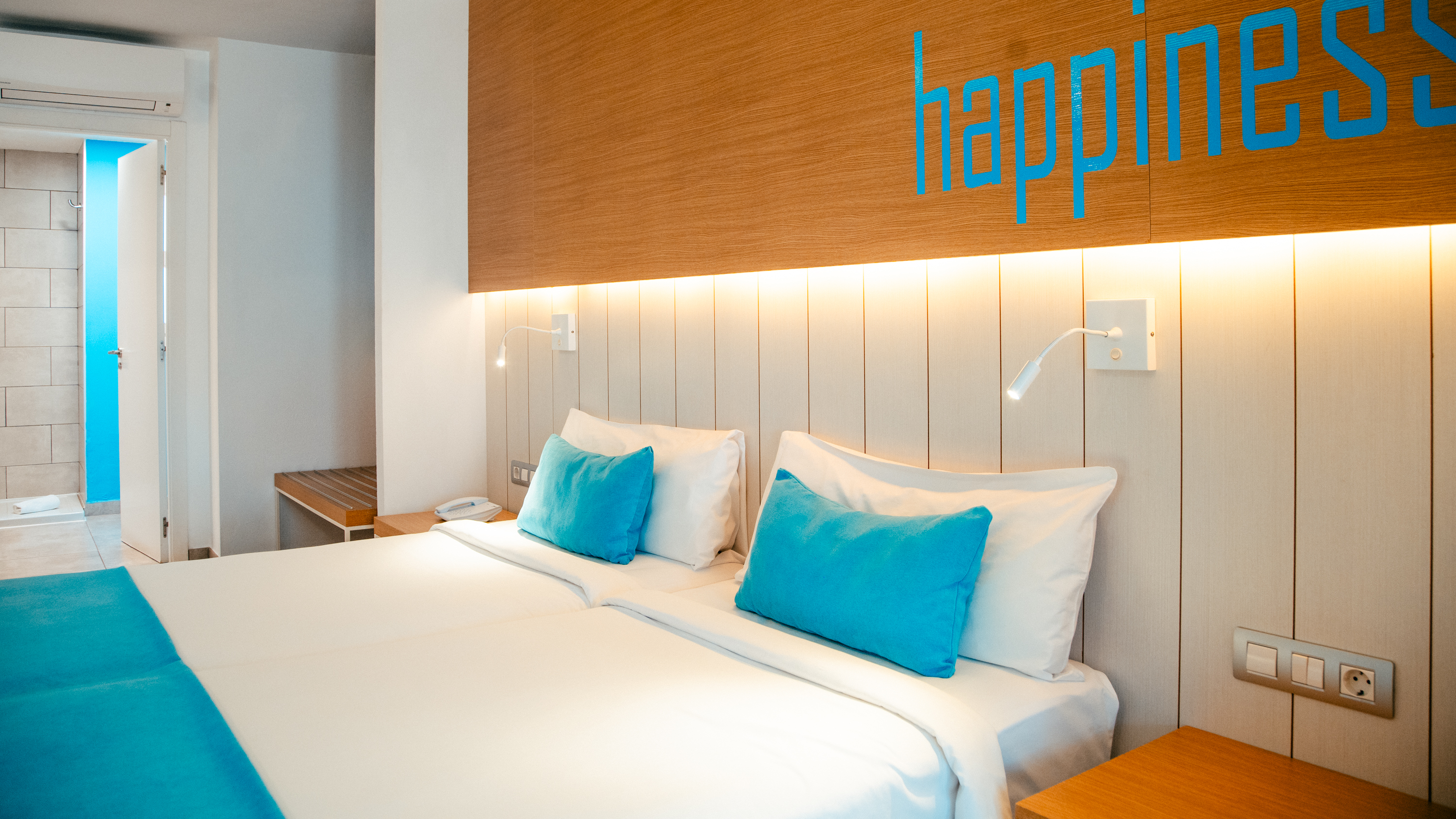 Double or Twin Deluxe