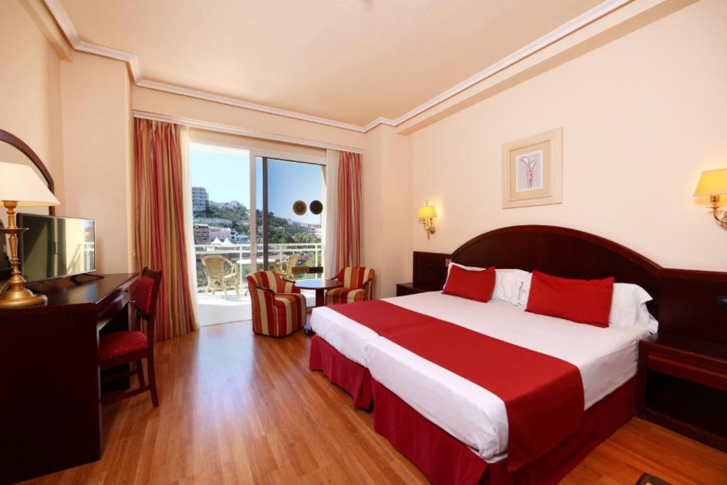 Double or Twin Mountain View