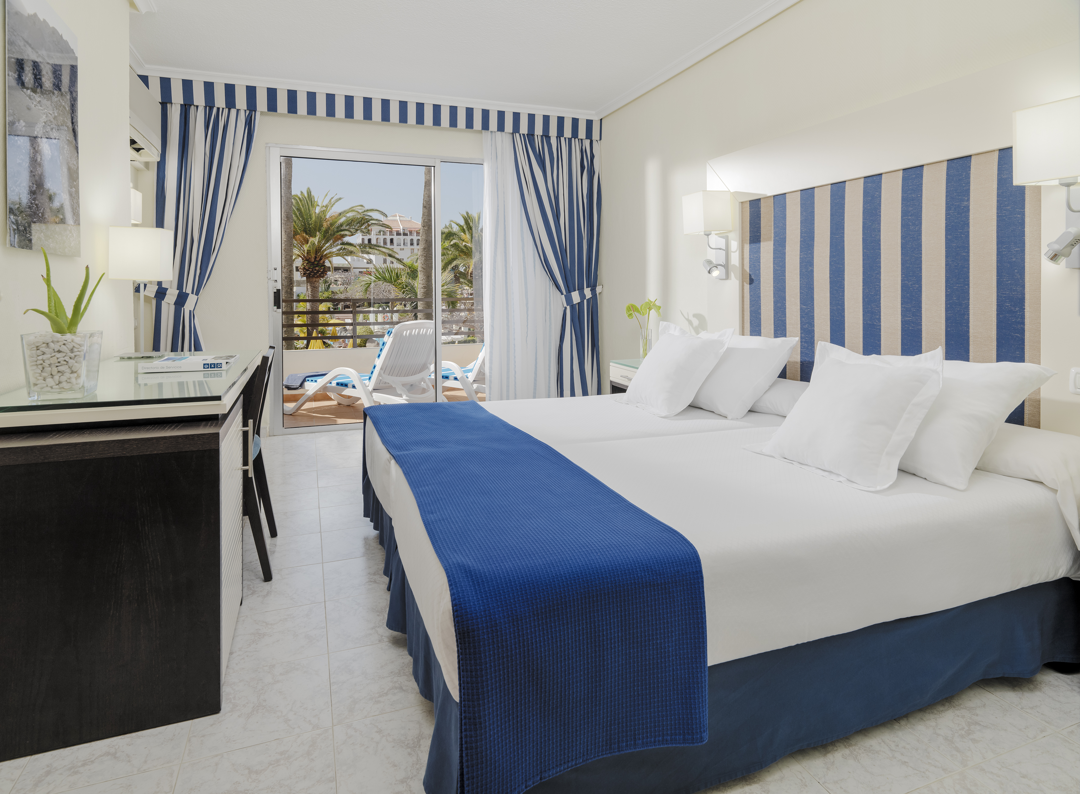 Family Room Capacity 4