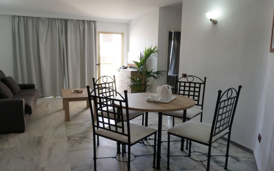 Apartment Two Bedrooms with Terrace