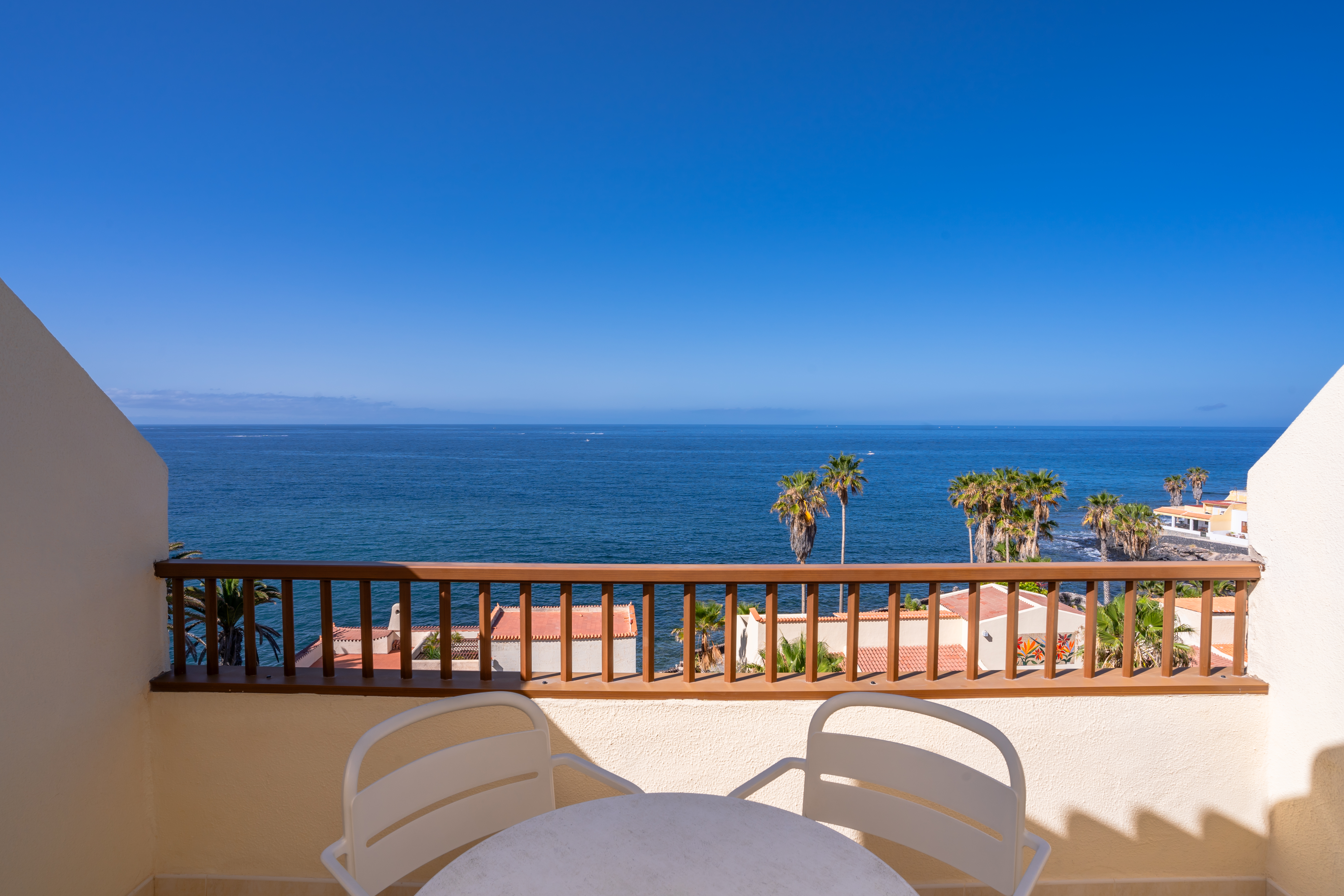 Apartment Deluxe Ocean Front