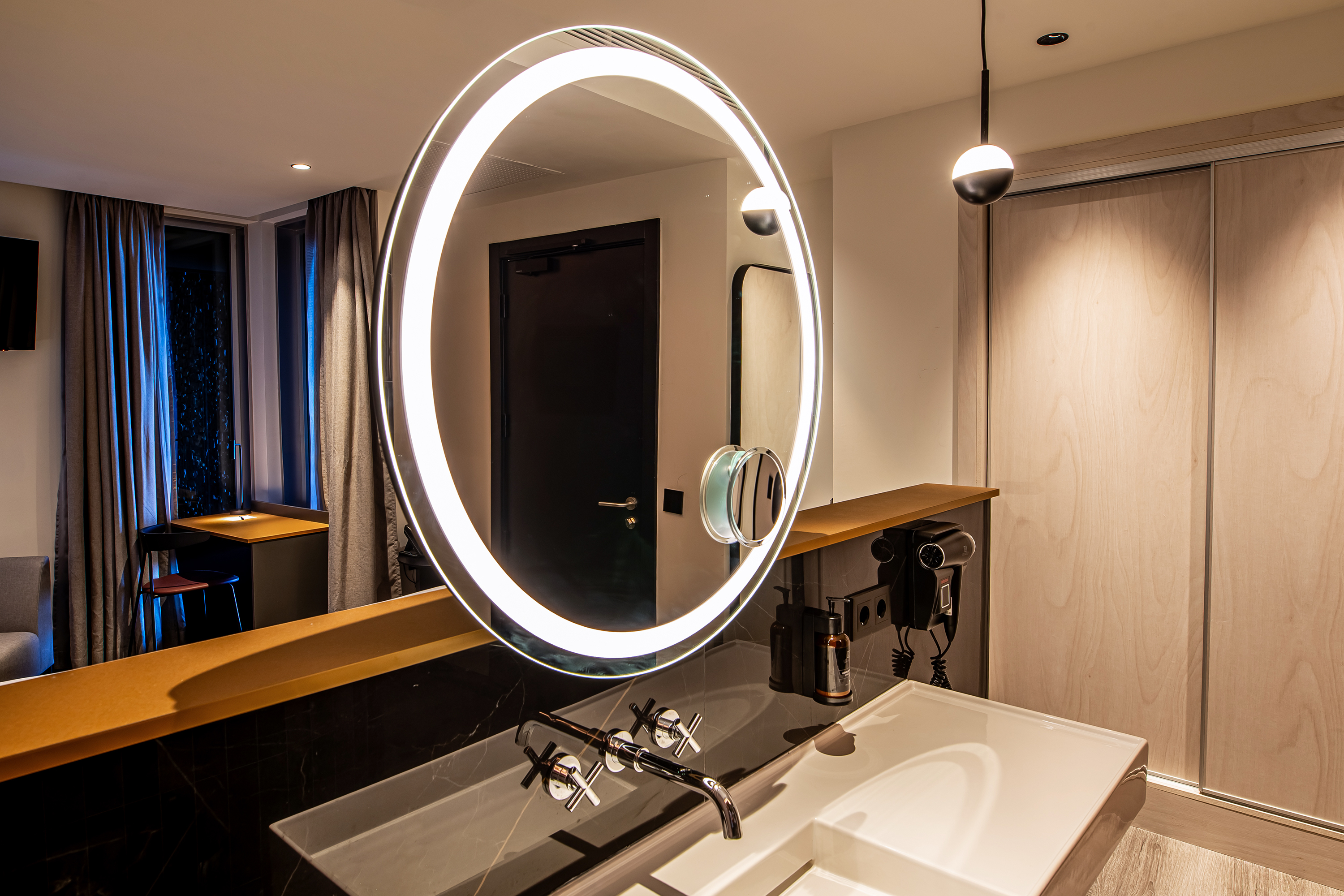 Double or Twin Standard