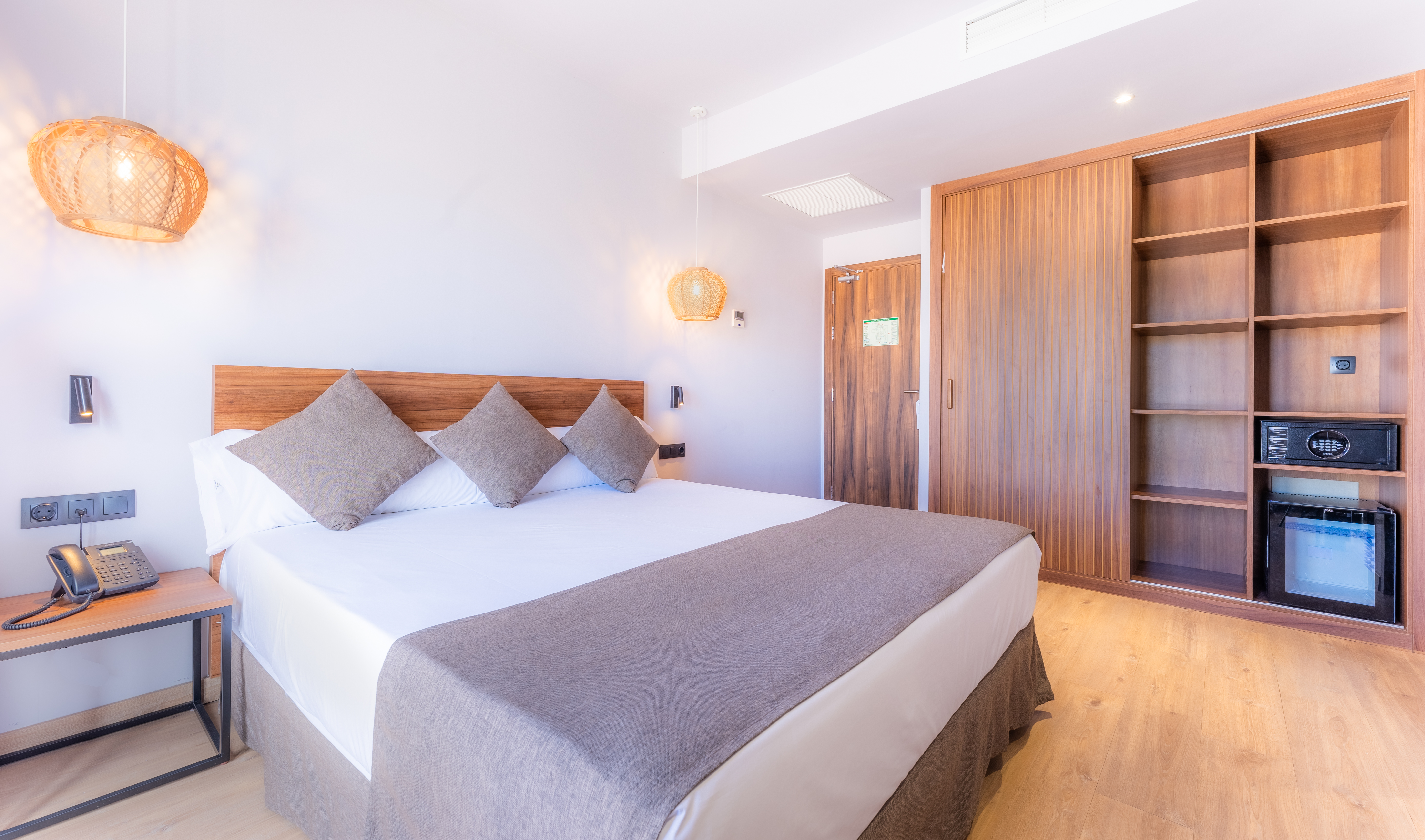 Double or Twin Superior