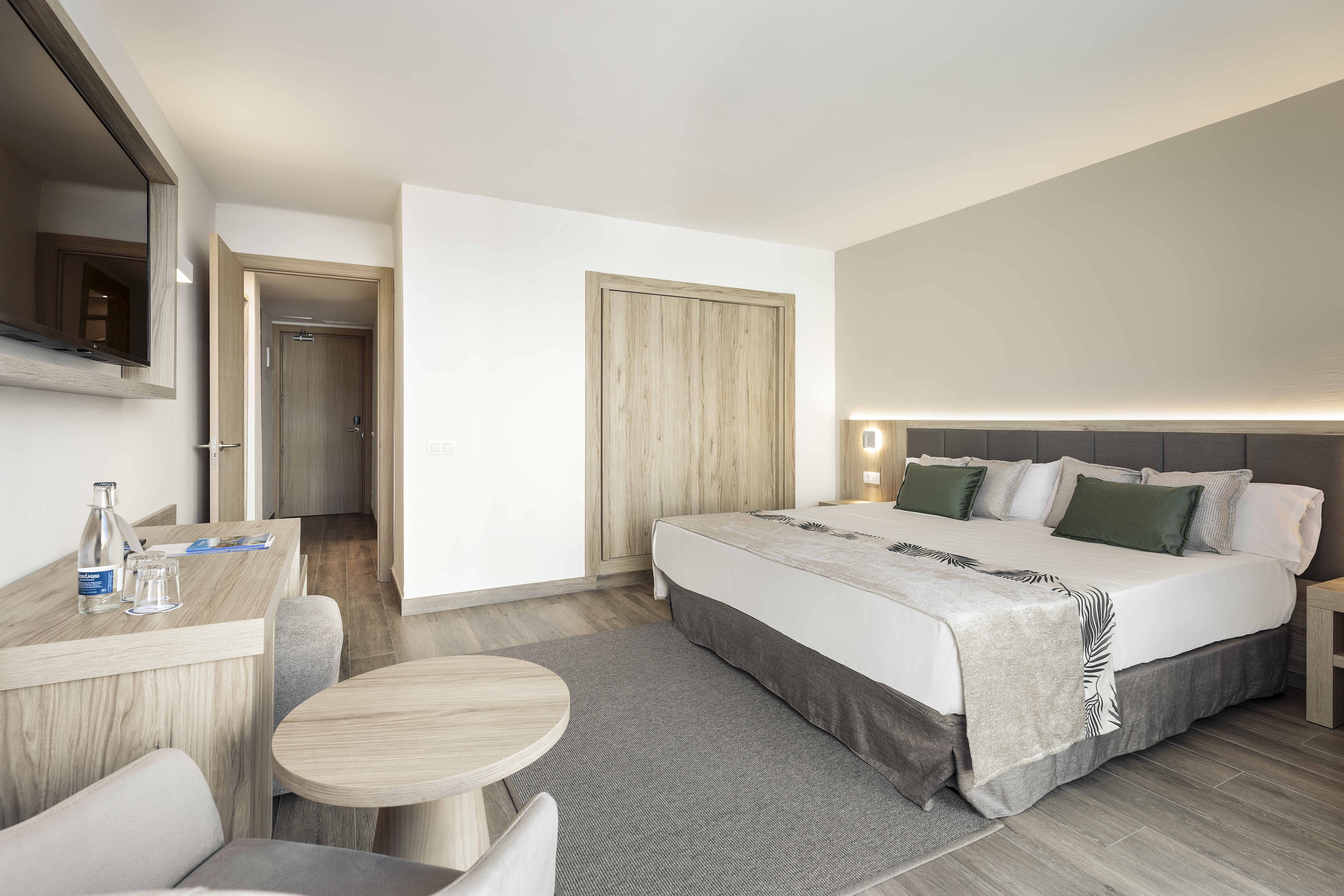 Double or Twin King Size Bed