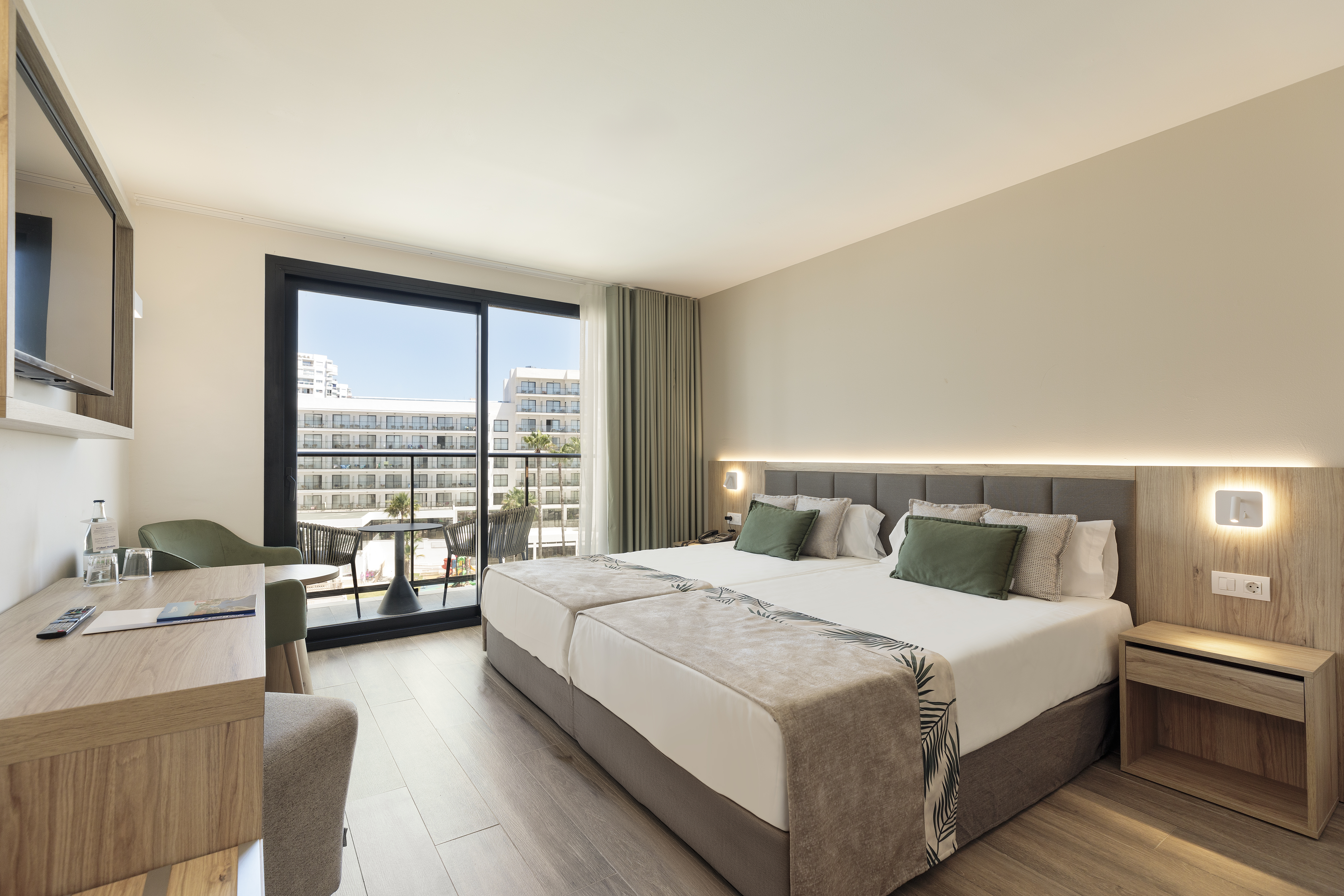 Double or Twin Superior