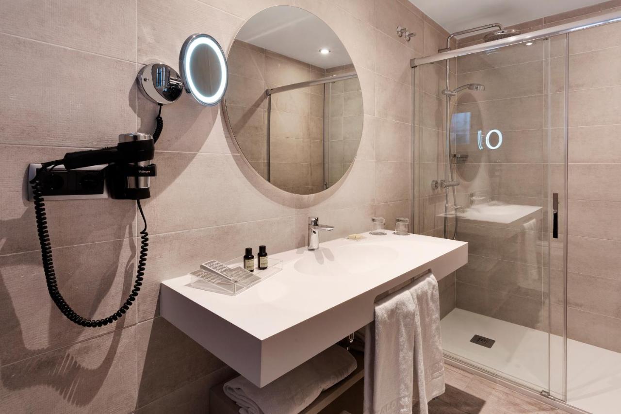 Double Single with Terrace