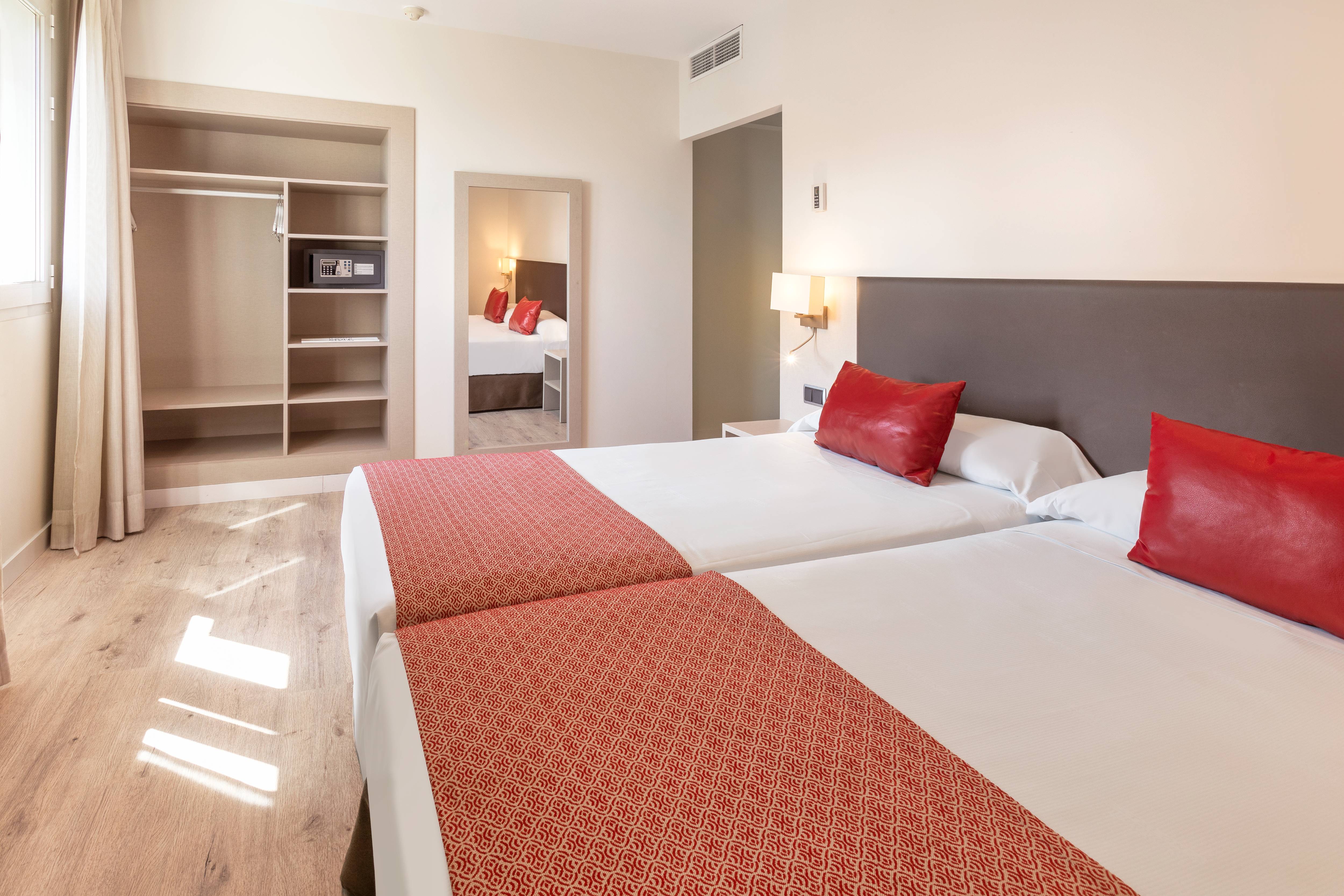 Double or Twin Standard