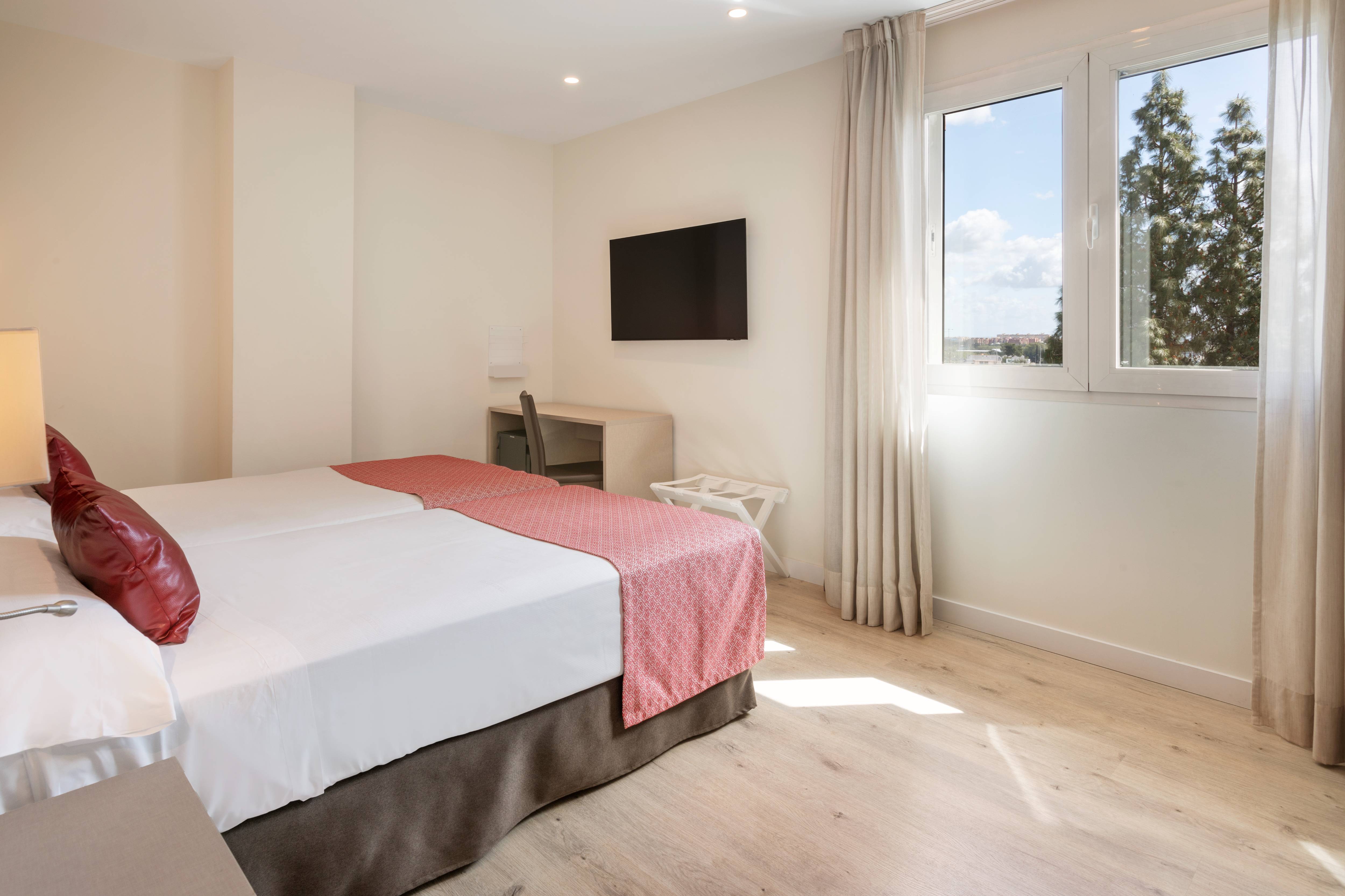 Double or Twin Standard