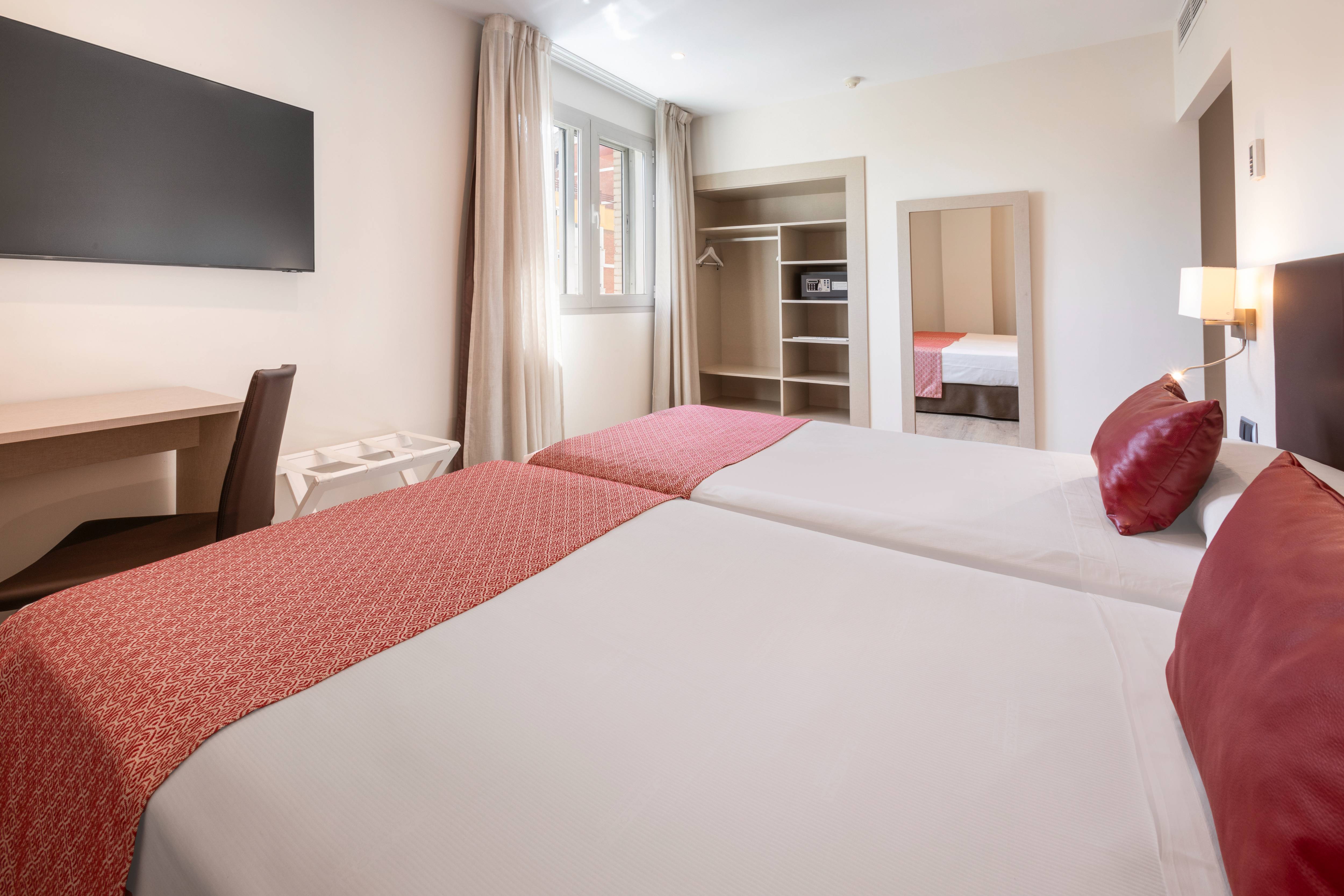 Double or Twin Standard