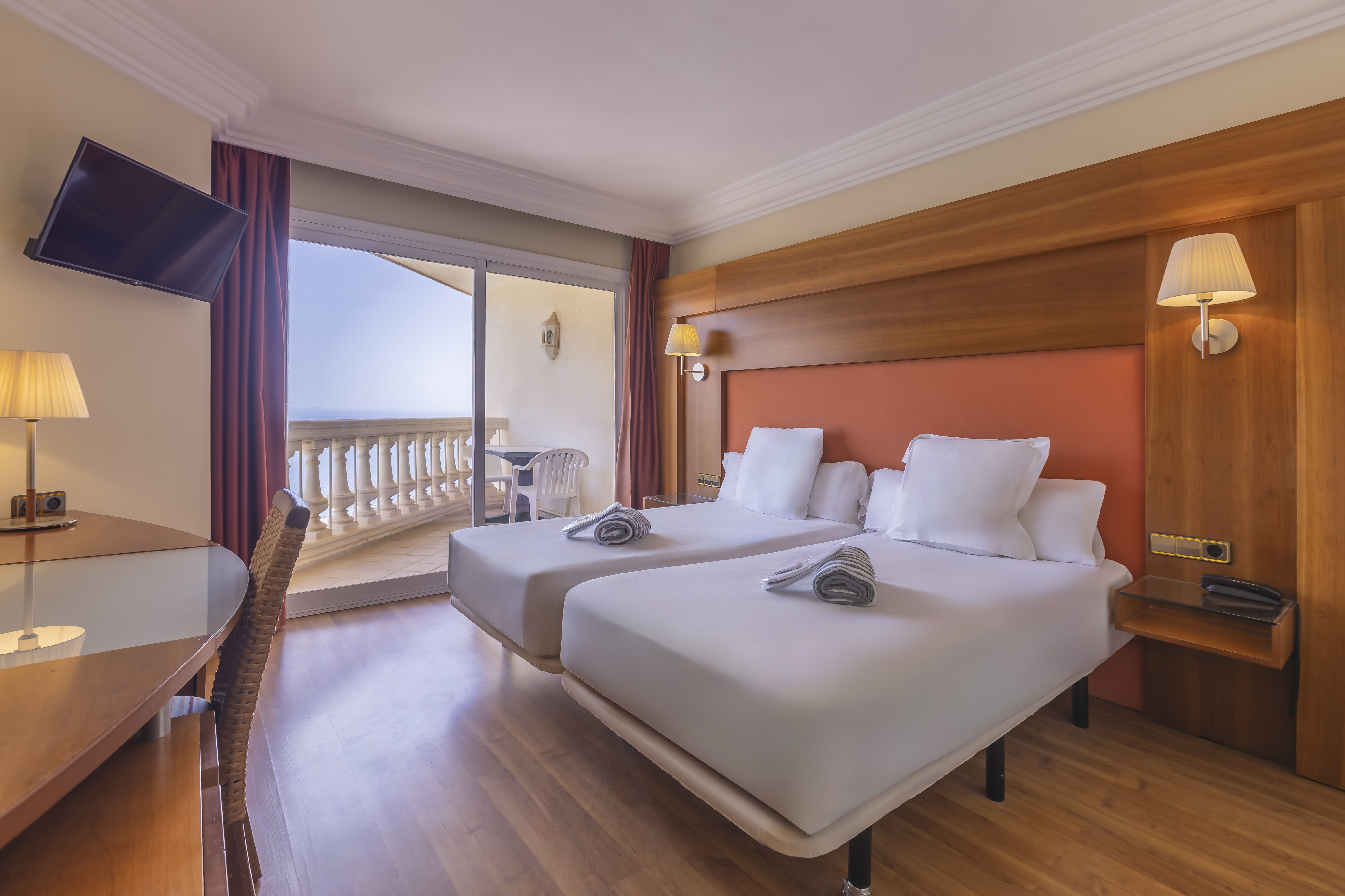 Double or Twin Sea View