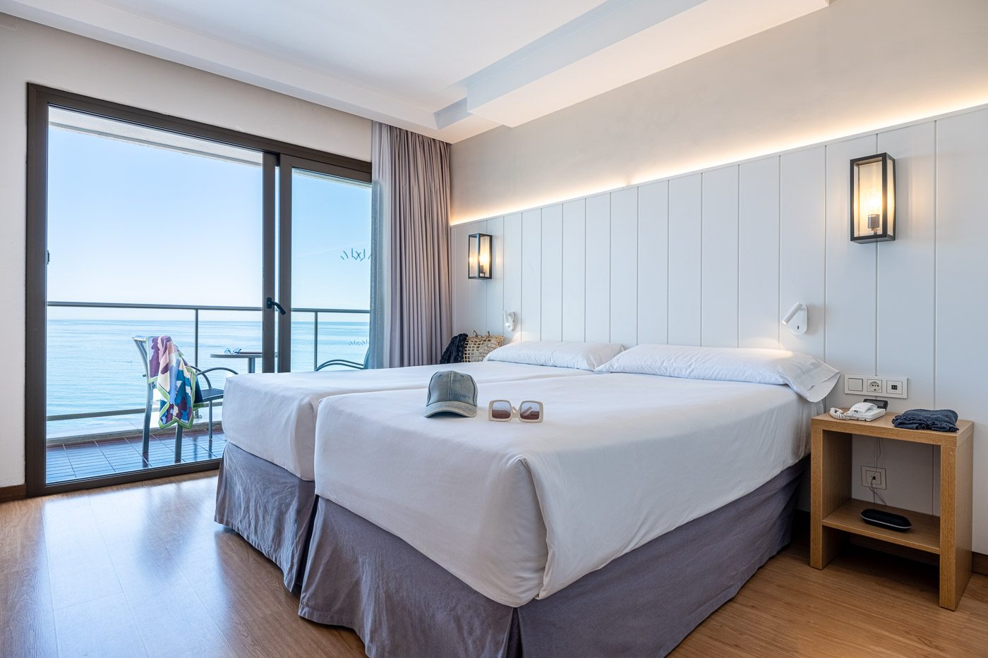 Double or Twin Side Sea View