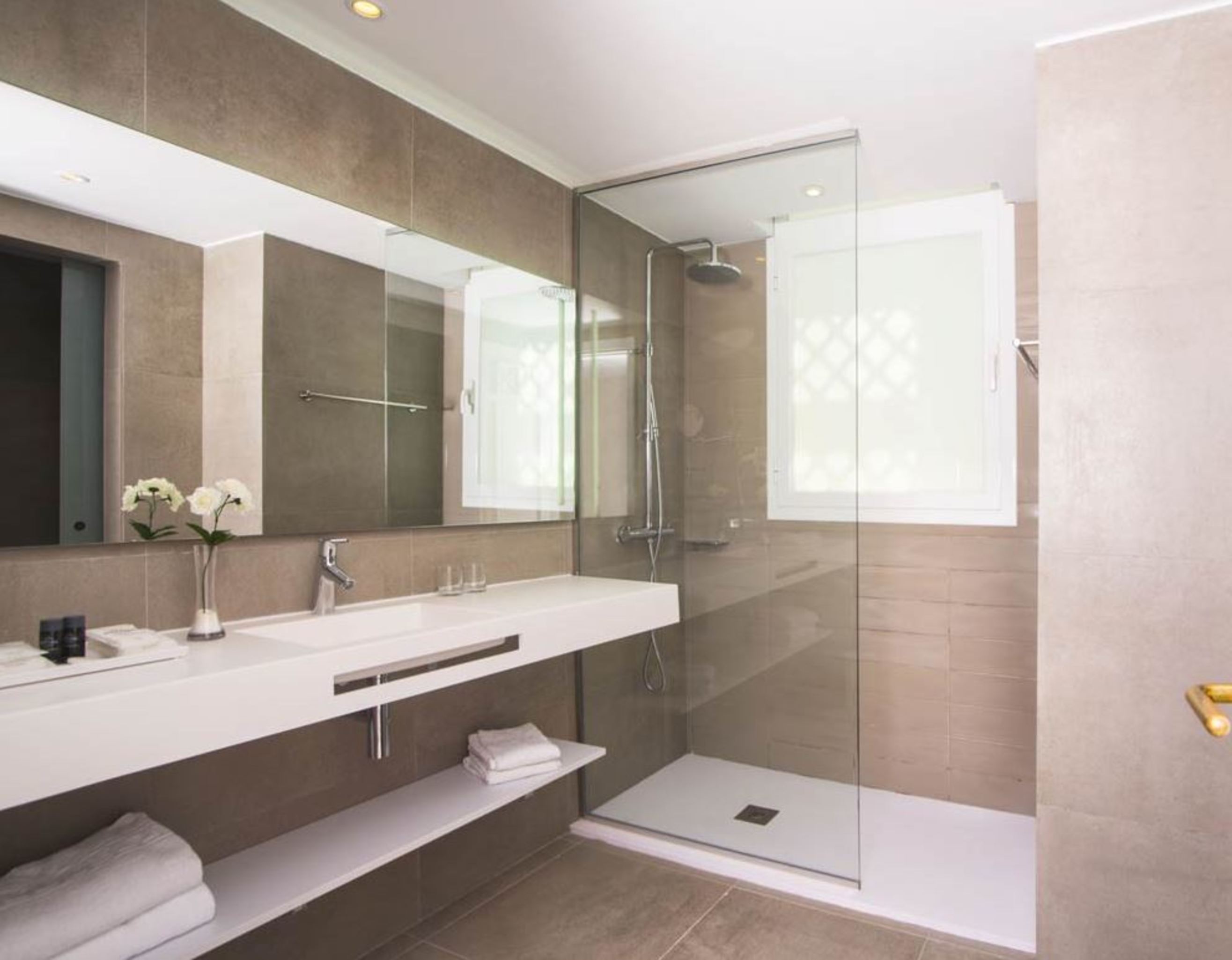 Double Single Superior