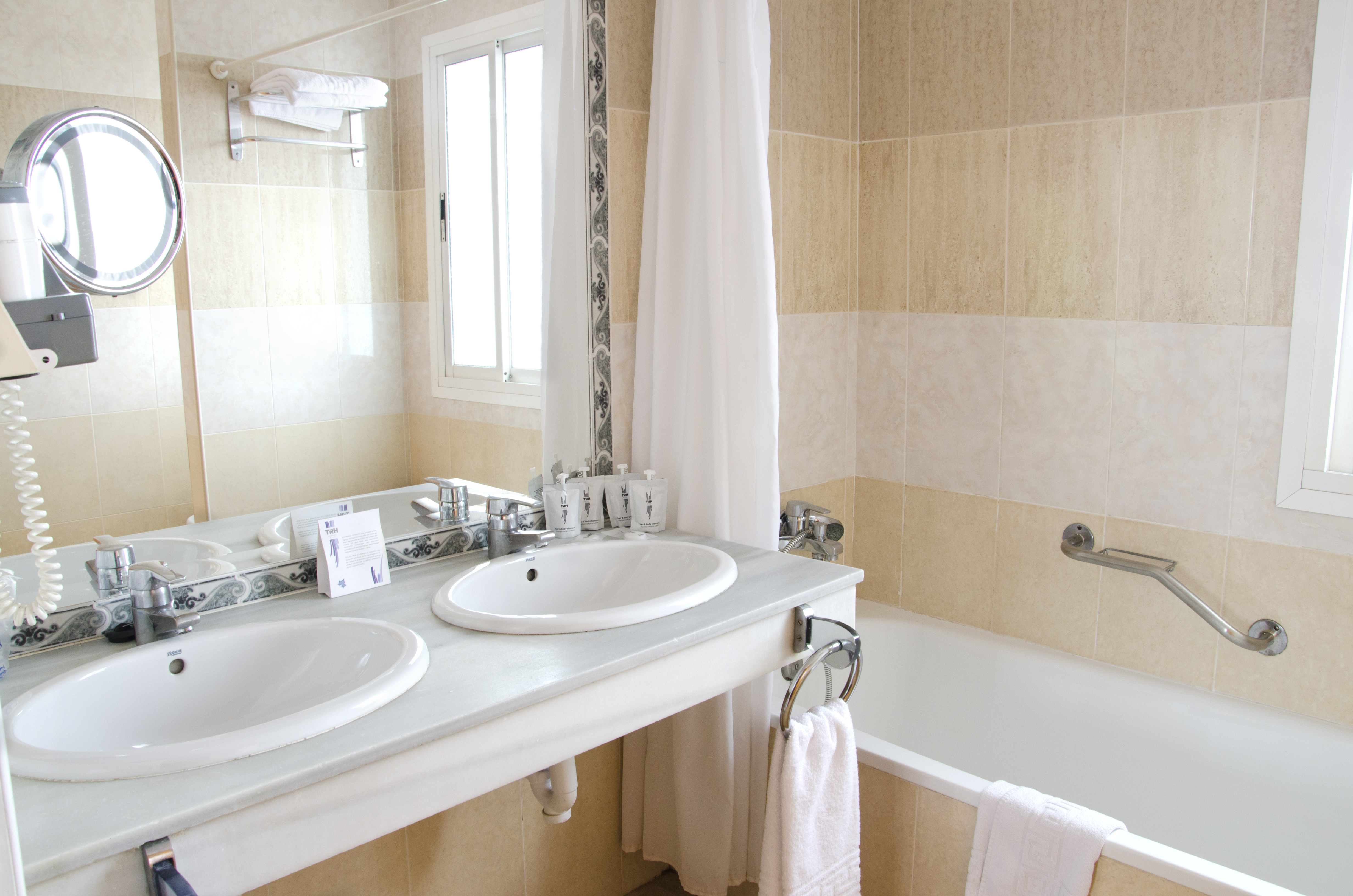 Double or Twin Sea View