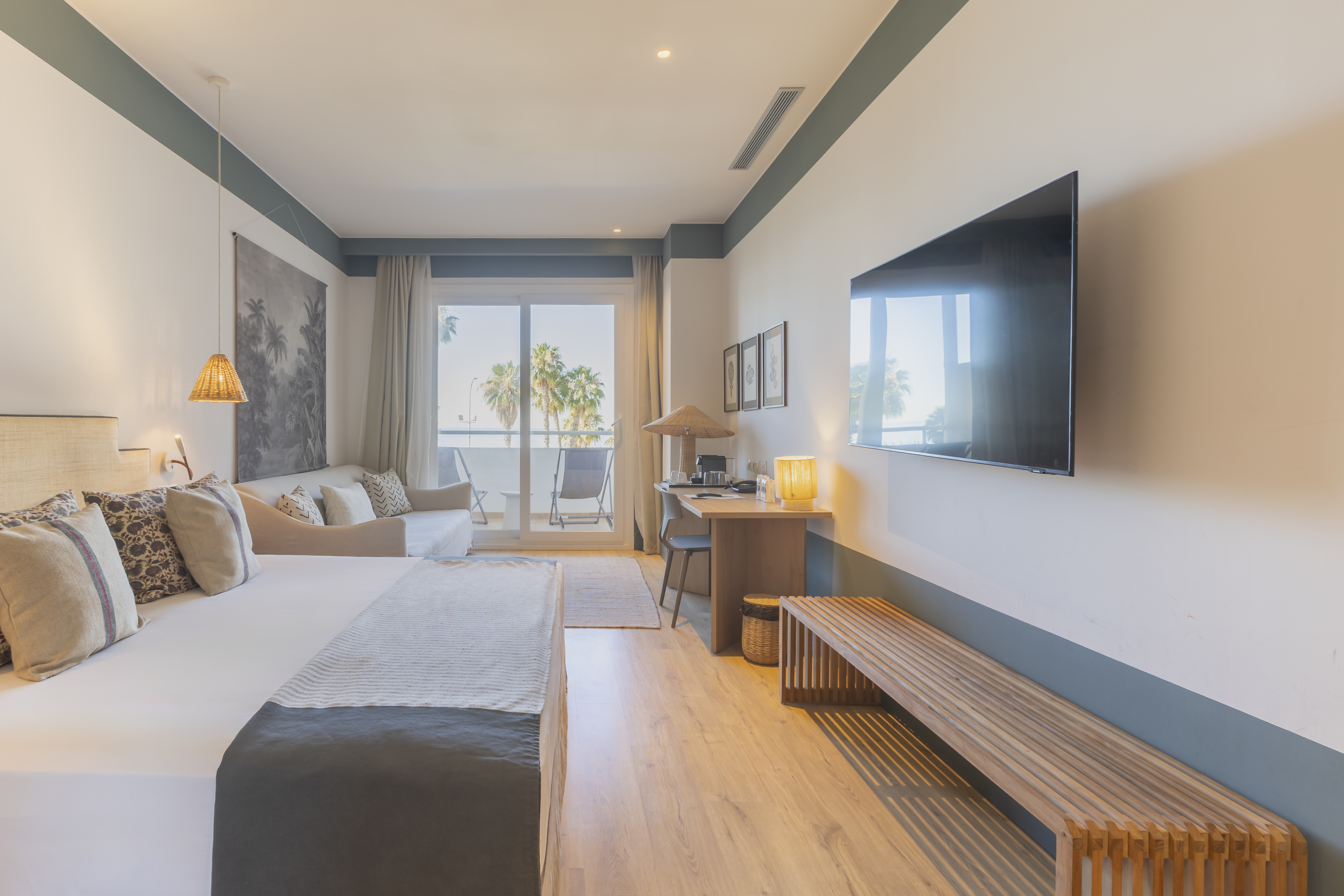 Quadruple Superior Sea View