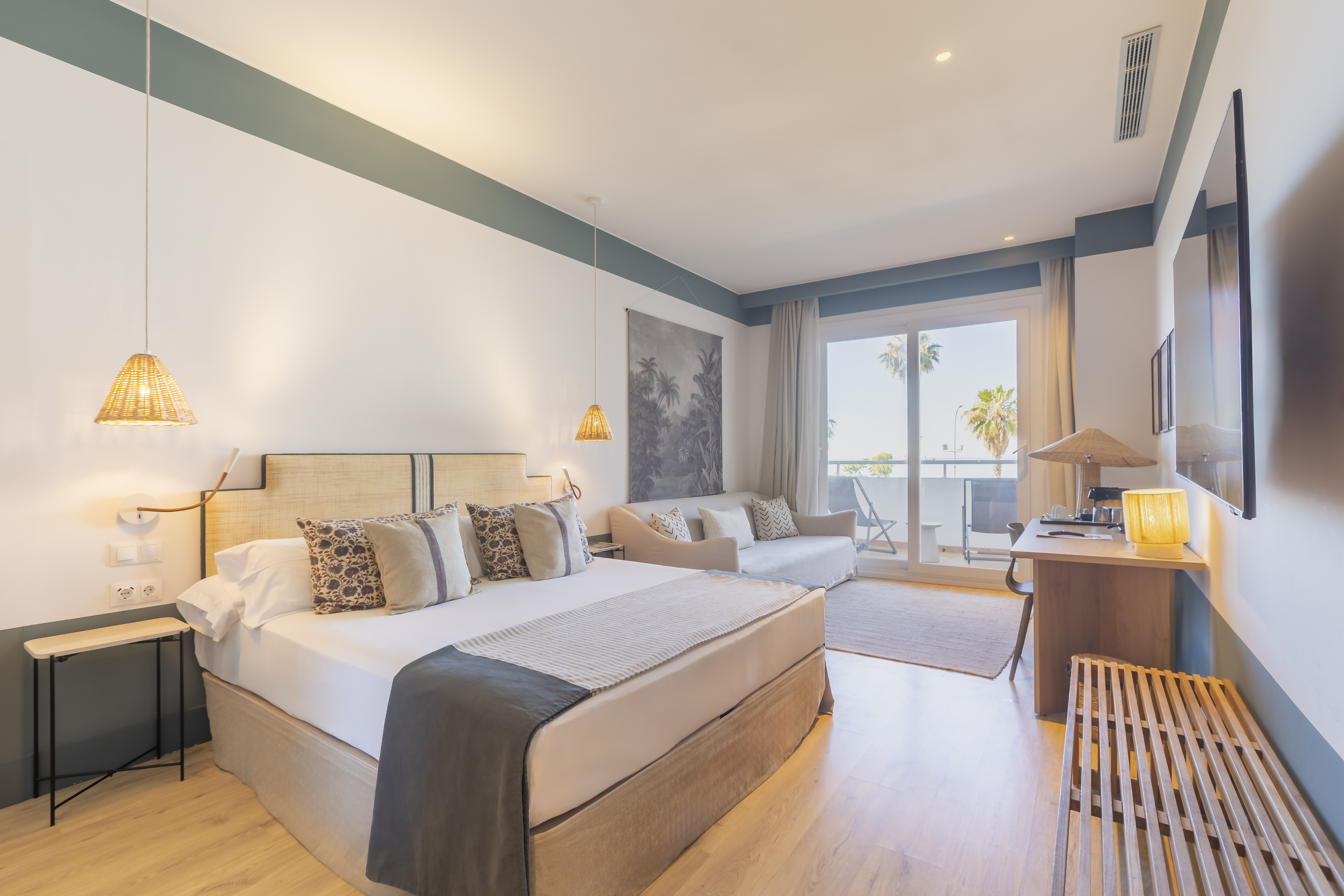 Quadruple Superior Sea View